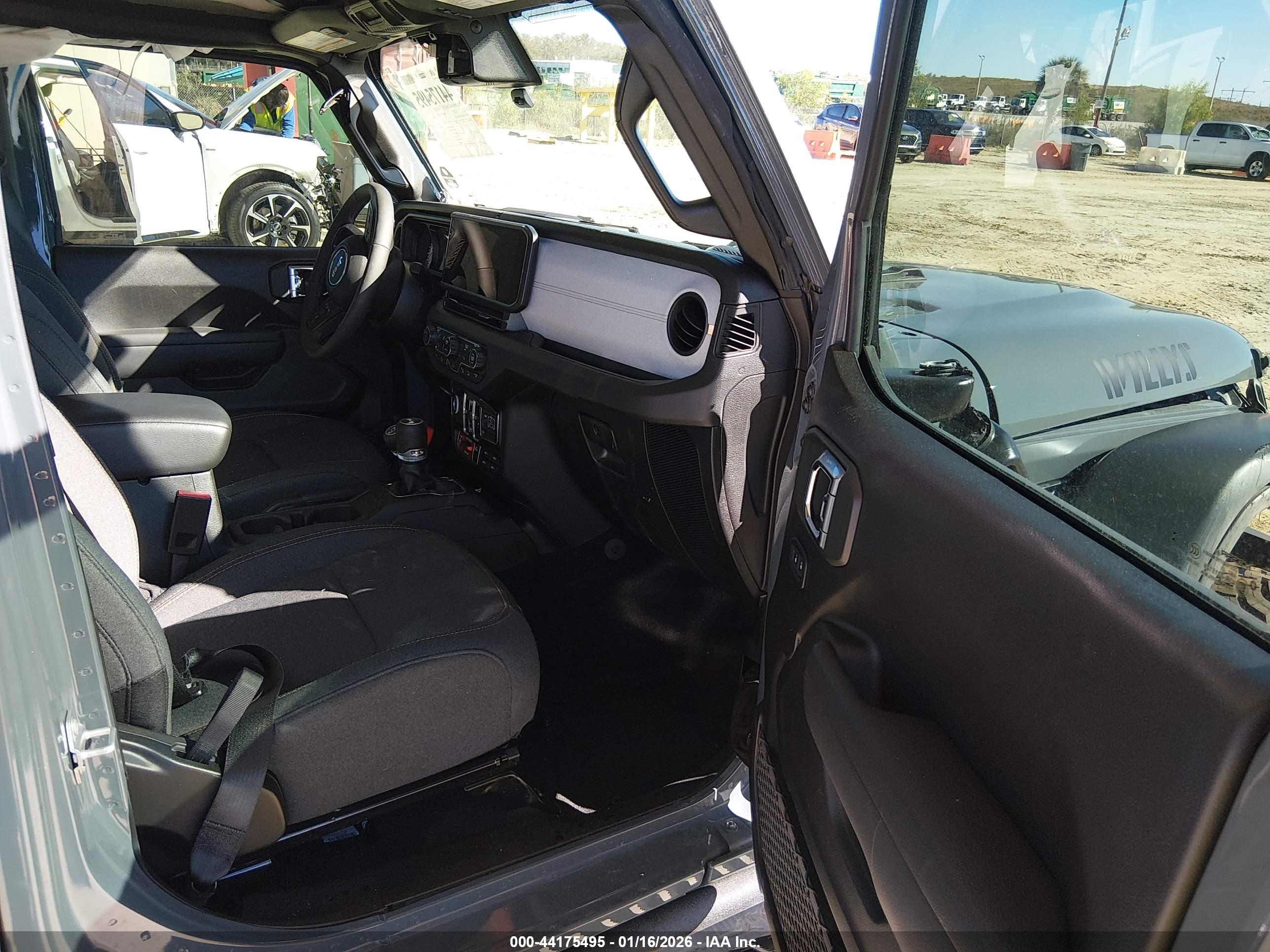 JEEP WRANGLER image 5