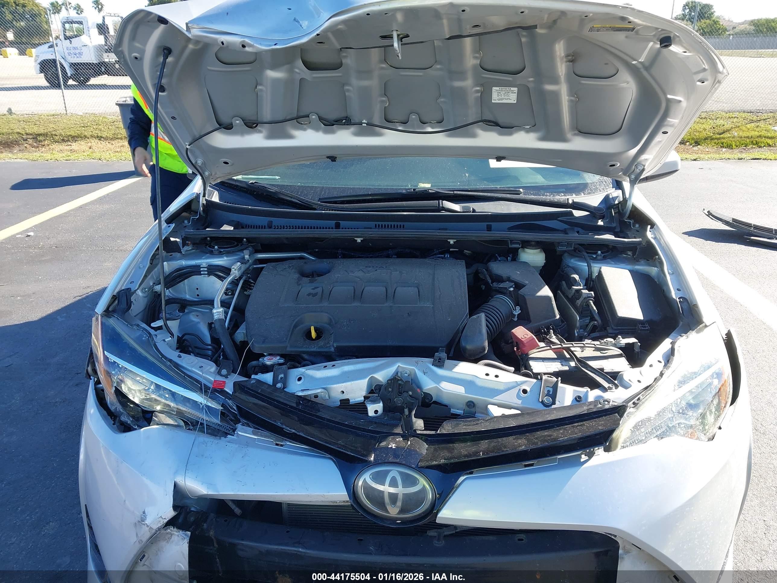 TOYOTA COROLLA image 10