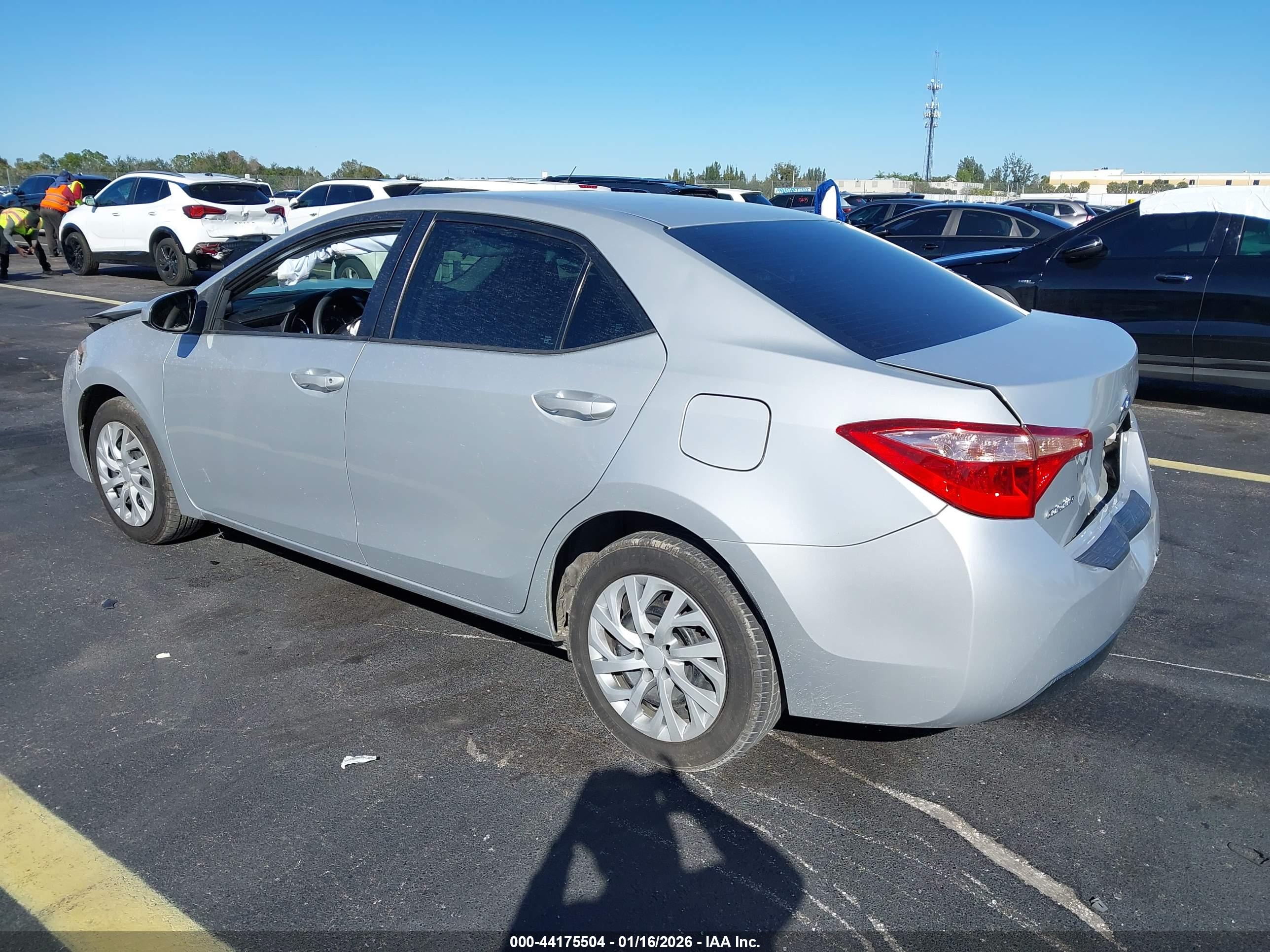 TOYOTA COROLLA image 3