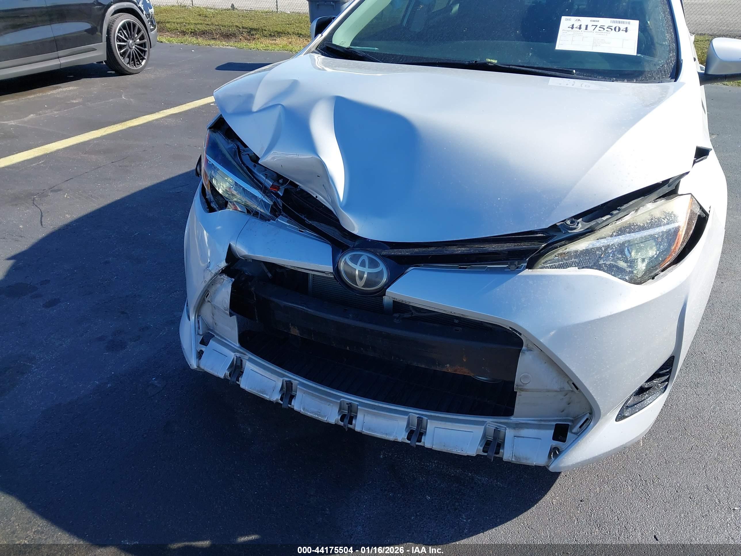 TOYOTA COROLLA image 6