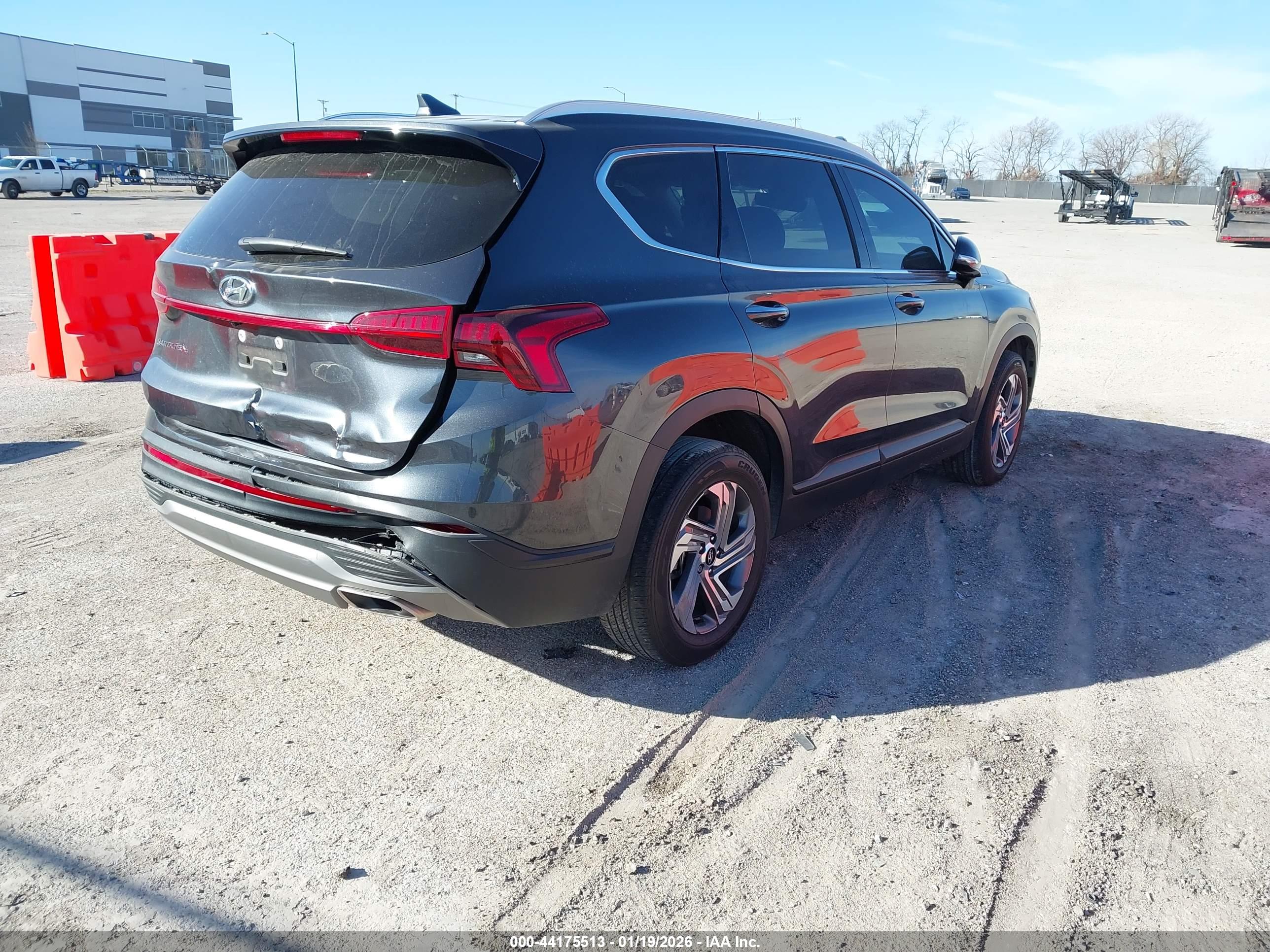 HYUNDAI SANTA image 4