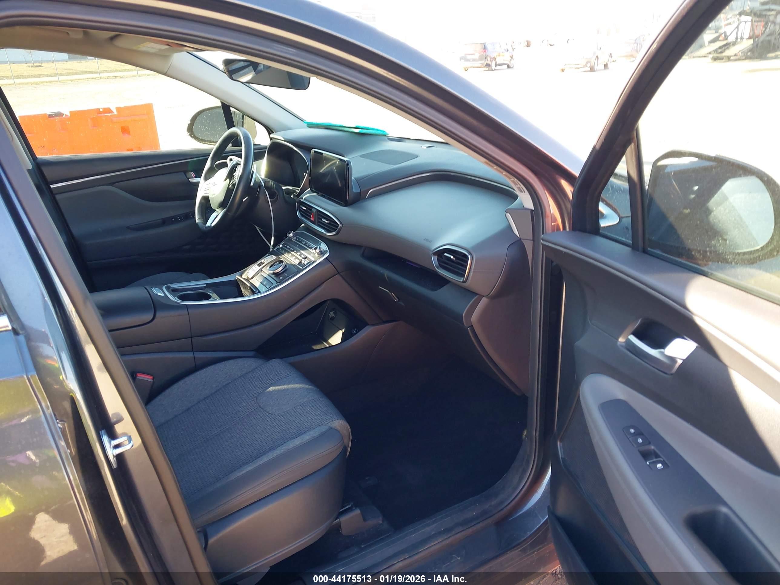 HYUNDAI SANTA image 5