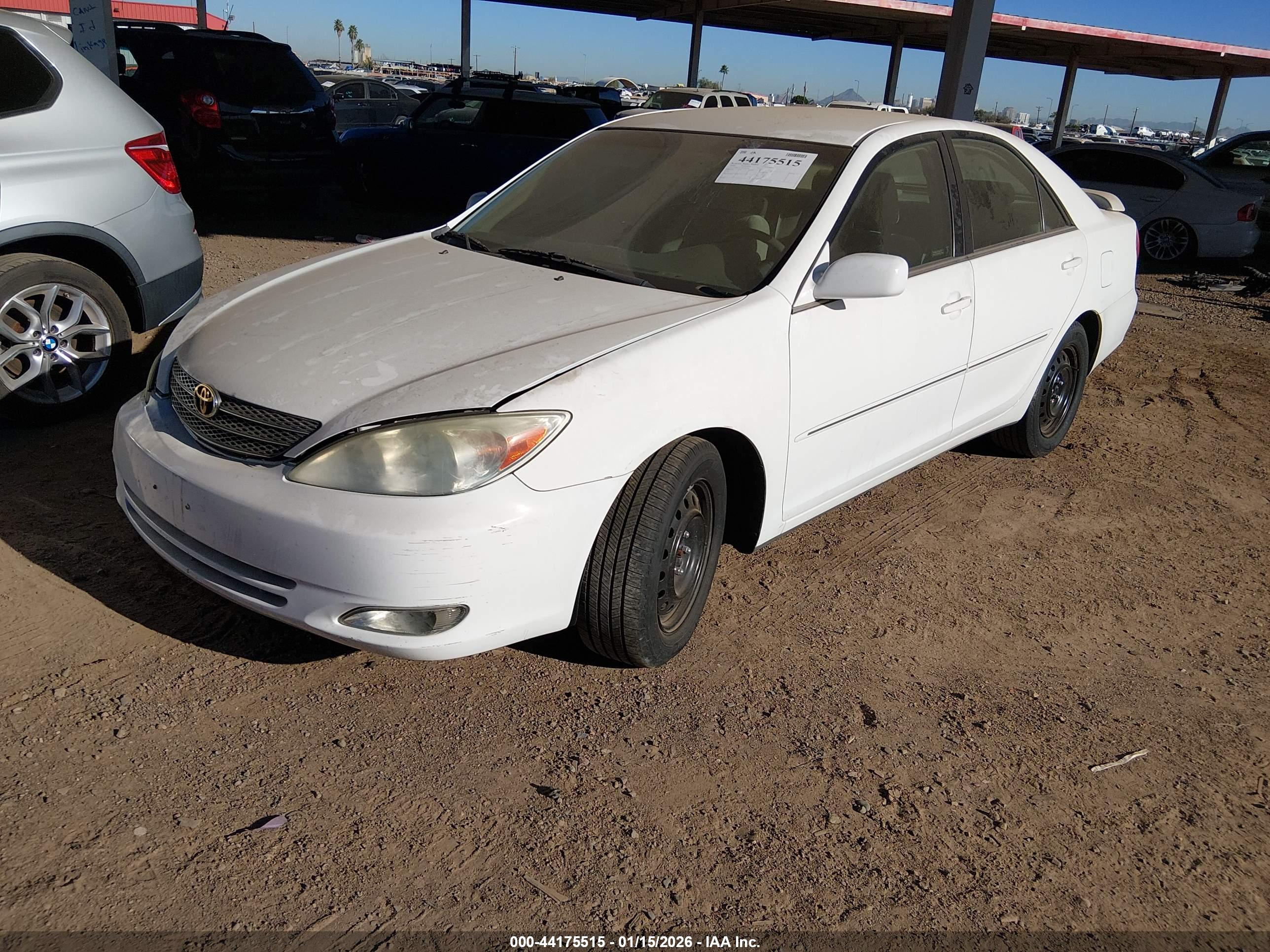 TOYOTA CAMRY image 2