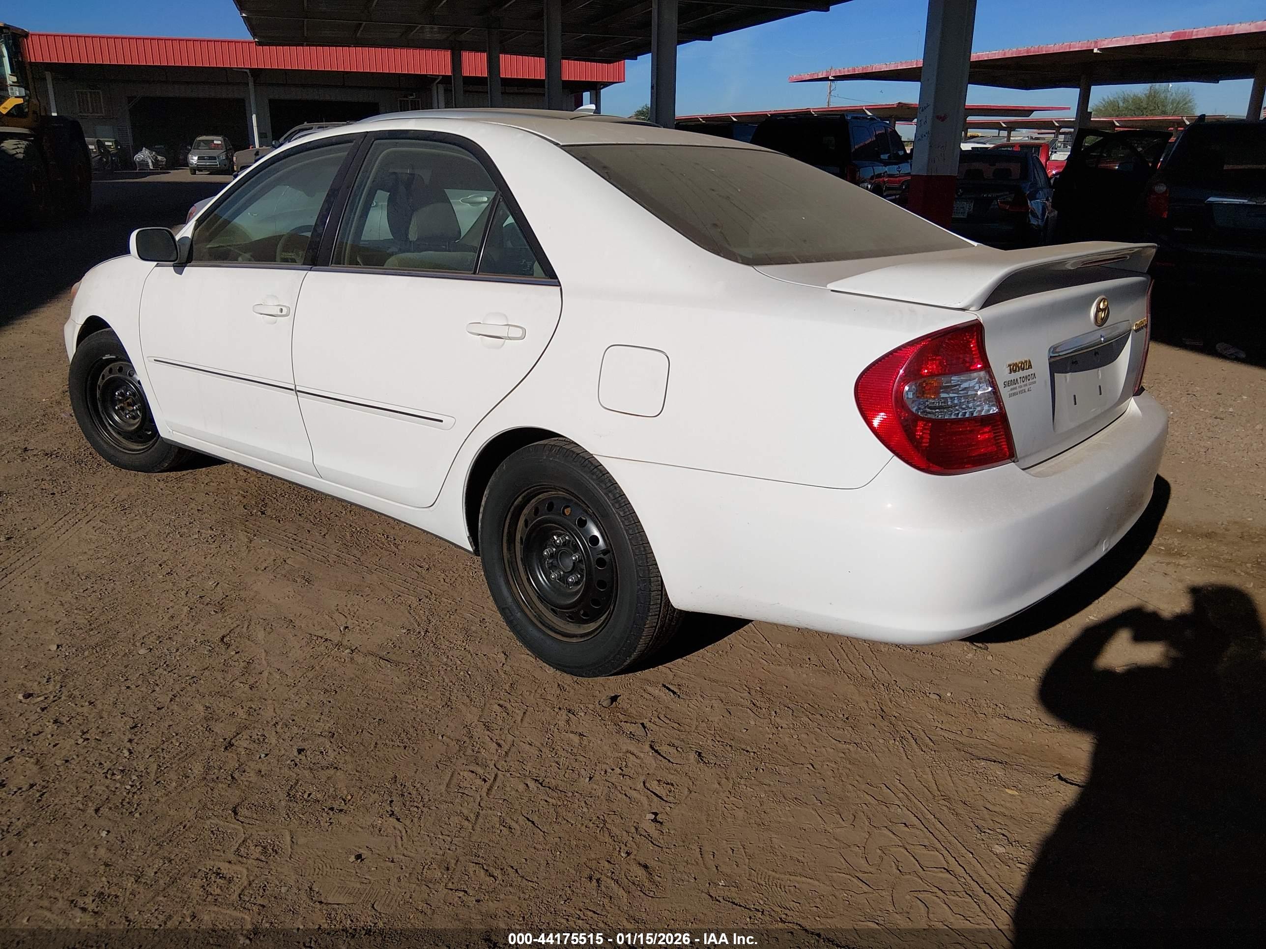 TOYOTA CAMRY image 3