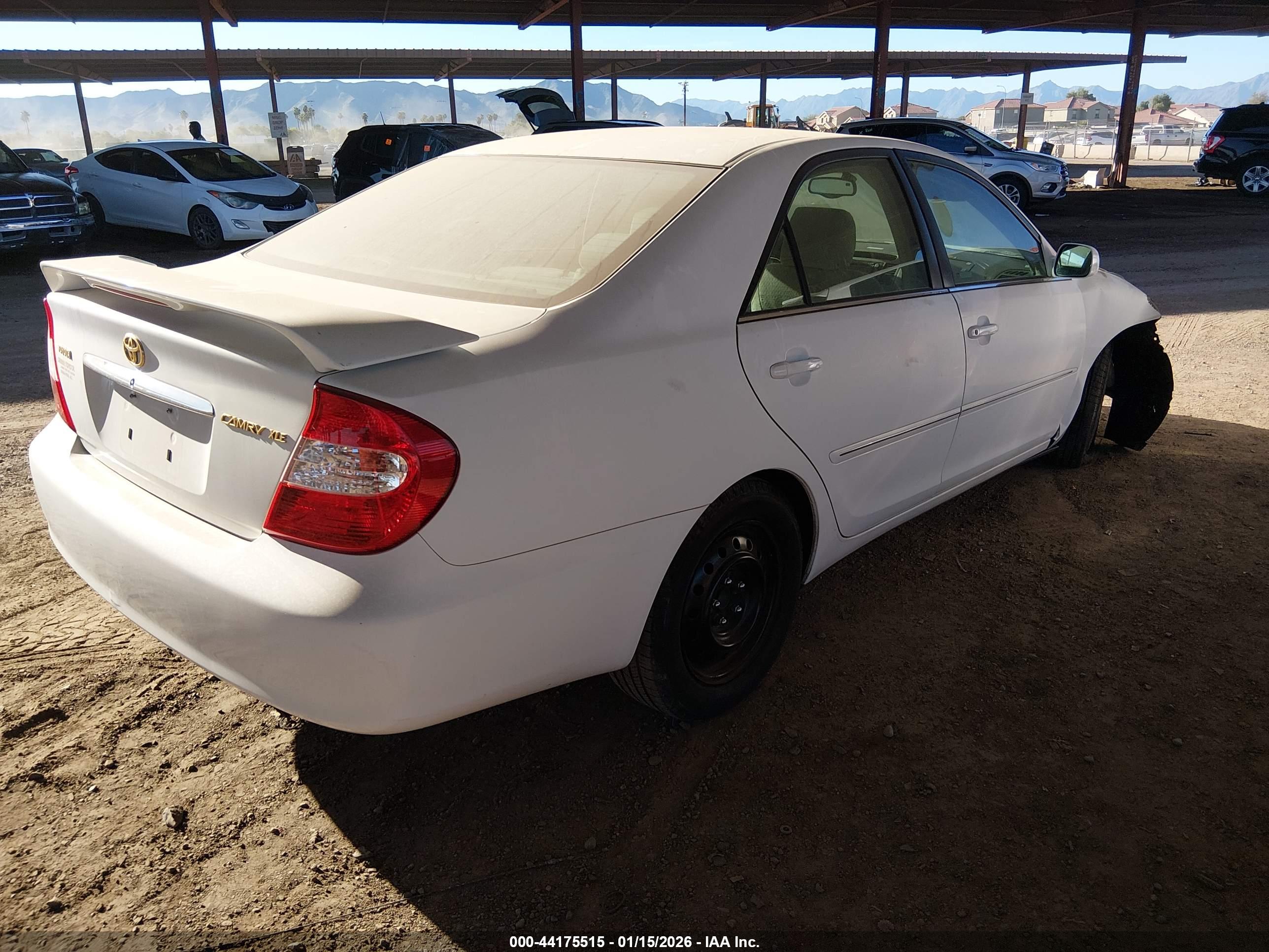 TOYOTA CAMRY image 4