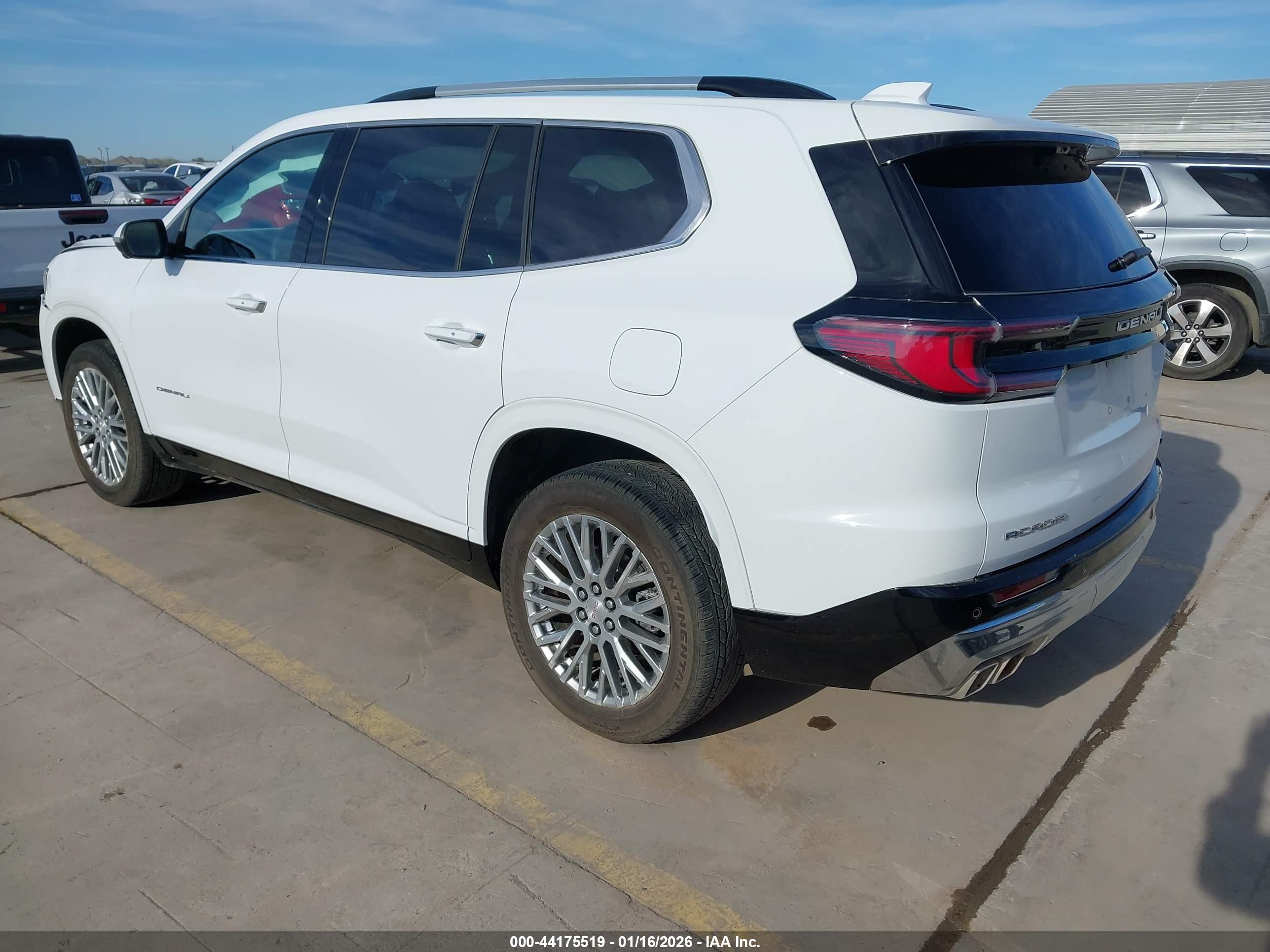 GMC ACADIA image 3