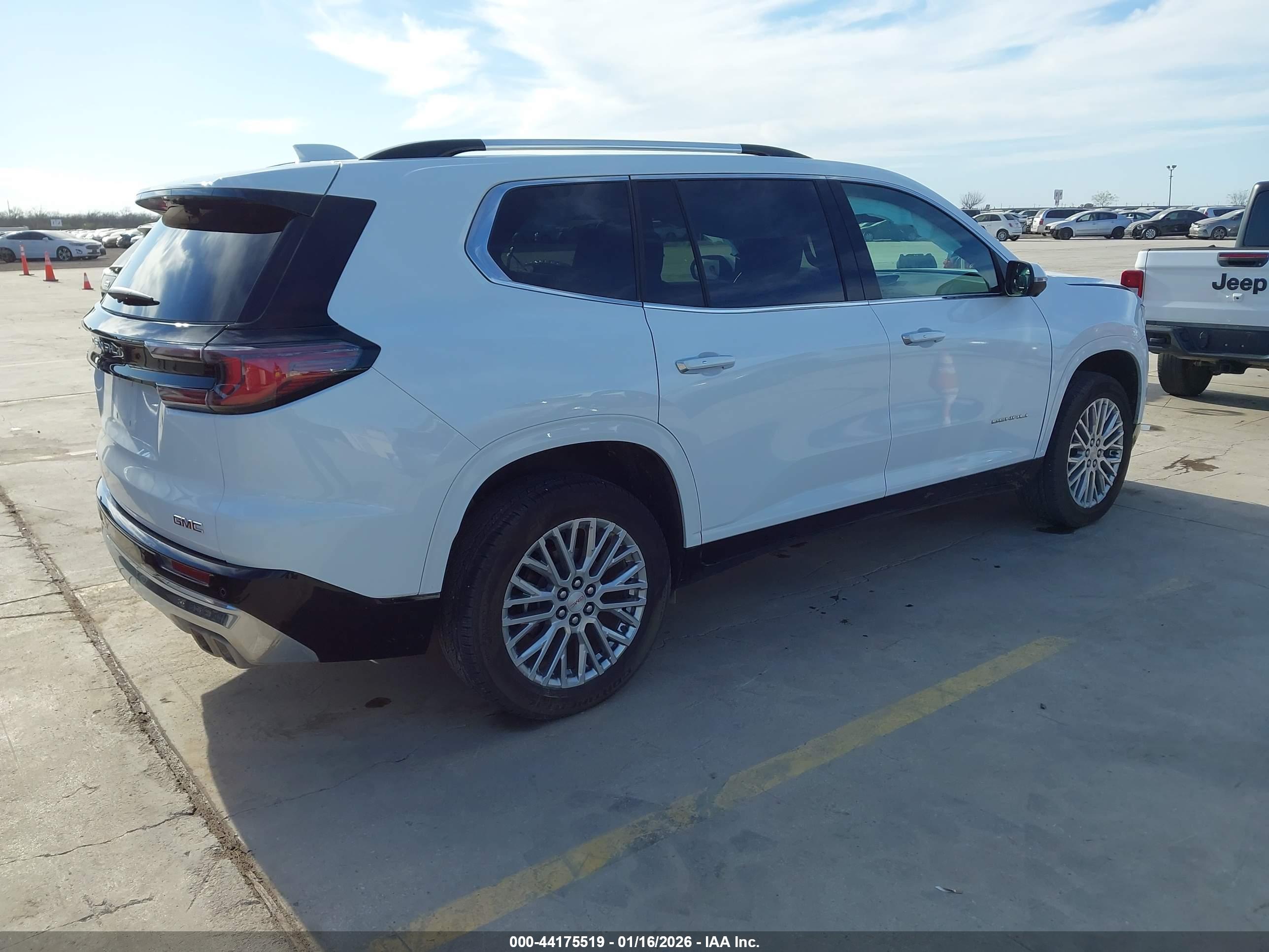 GMC ACADIA image 4