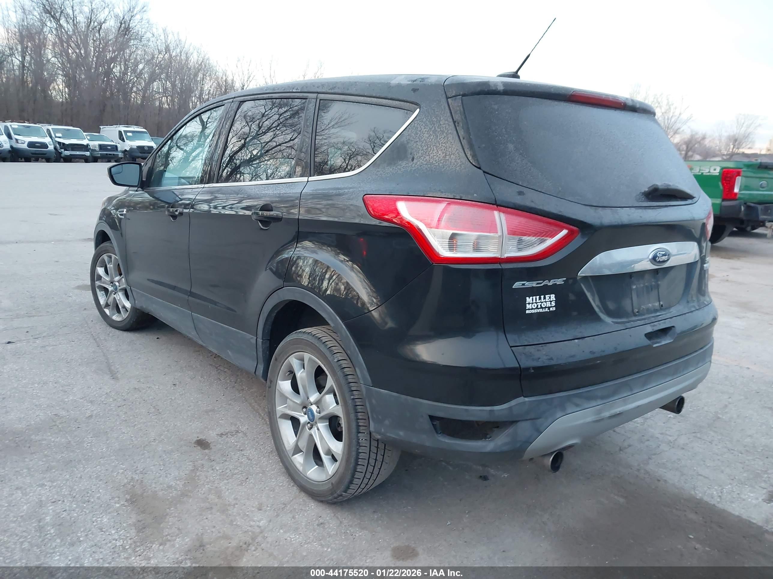 FORD ESCAPE image 3