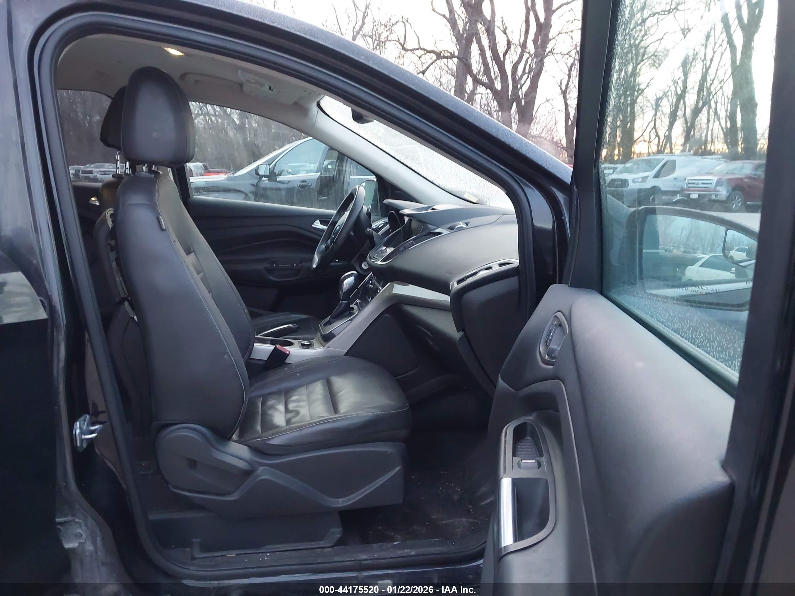 FORD ESCAPE image 5