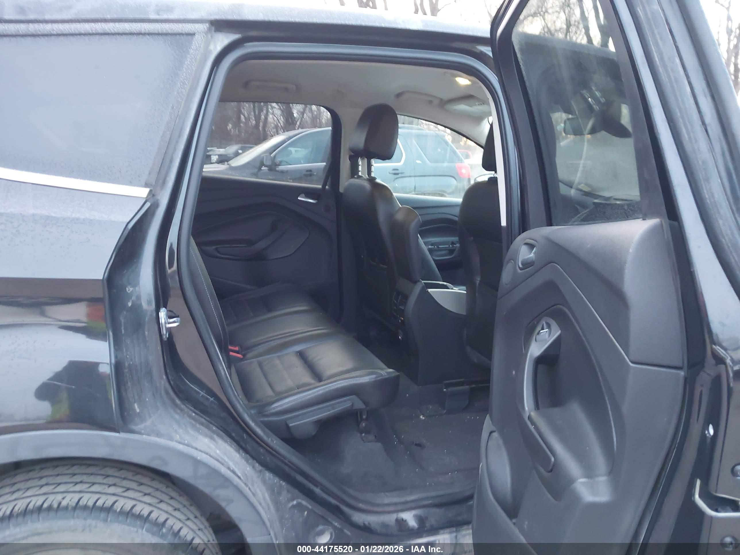FORD ESCAPE image 8