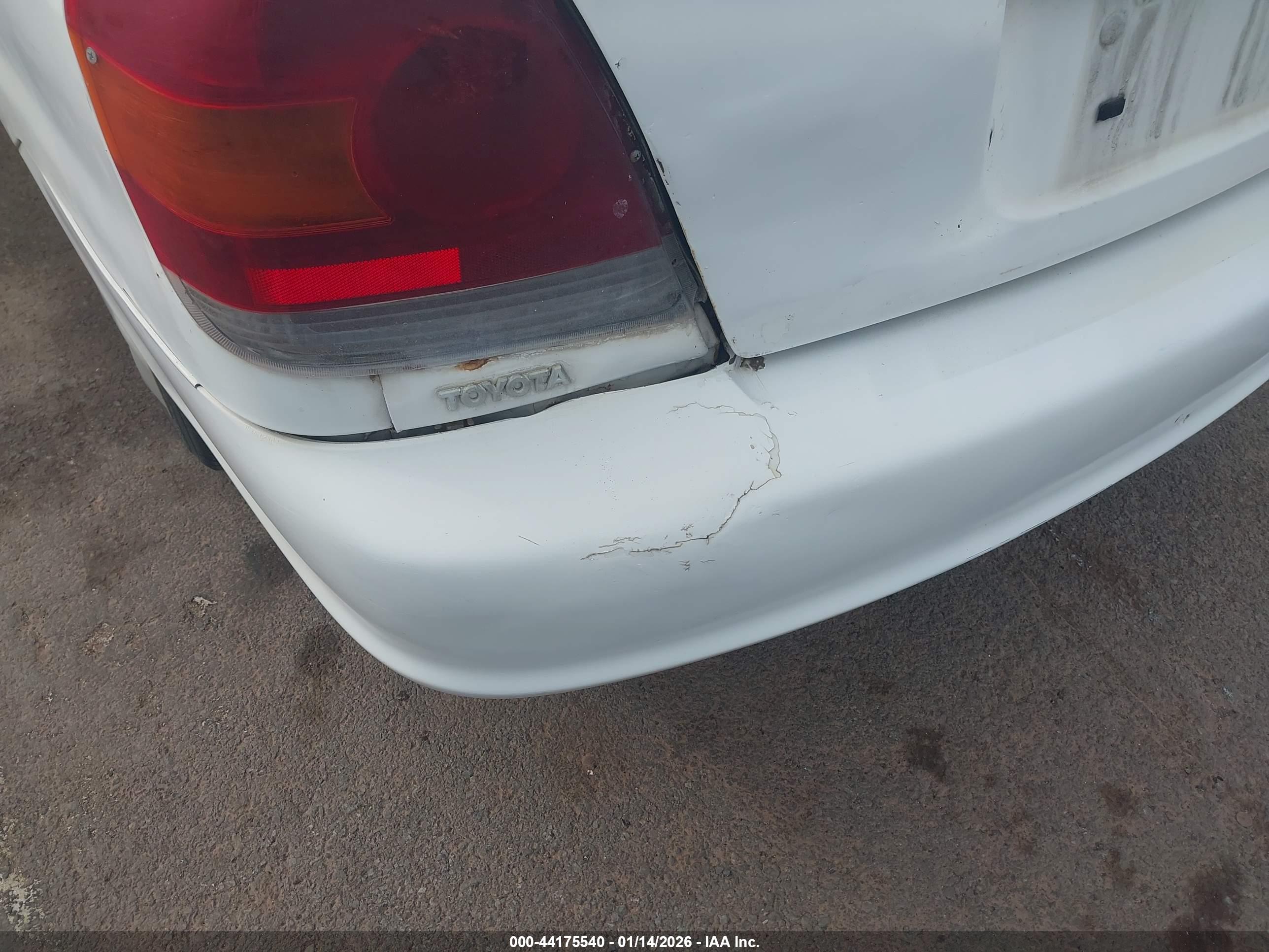 TOYOTA ECHO image 6