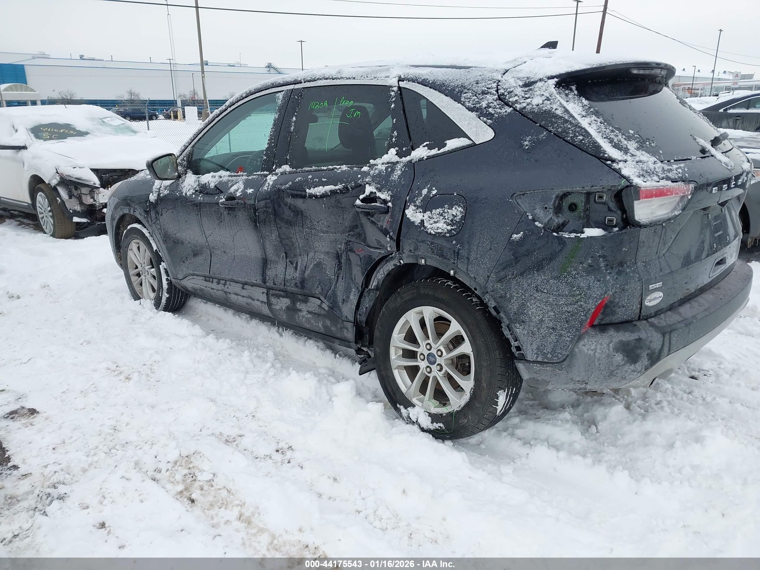 FORD ESCAPE image 3
