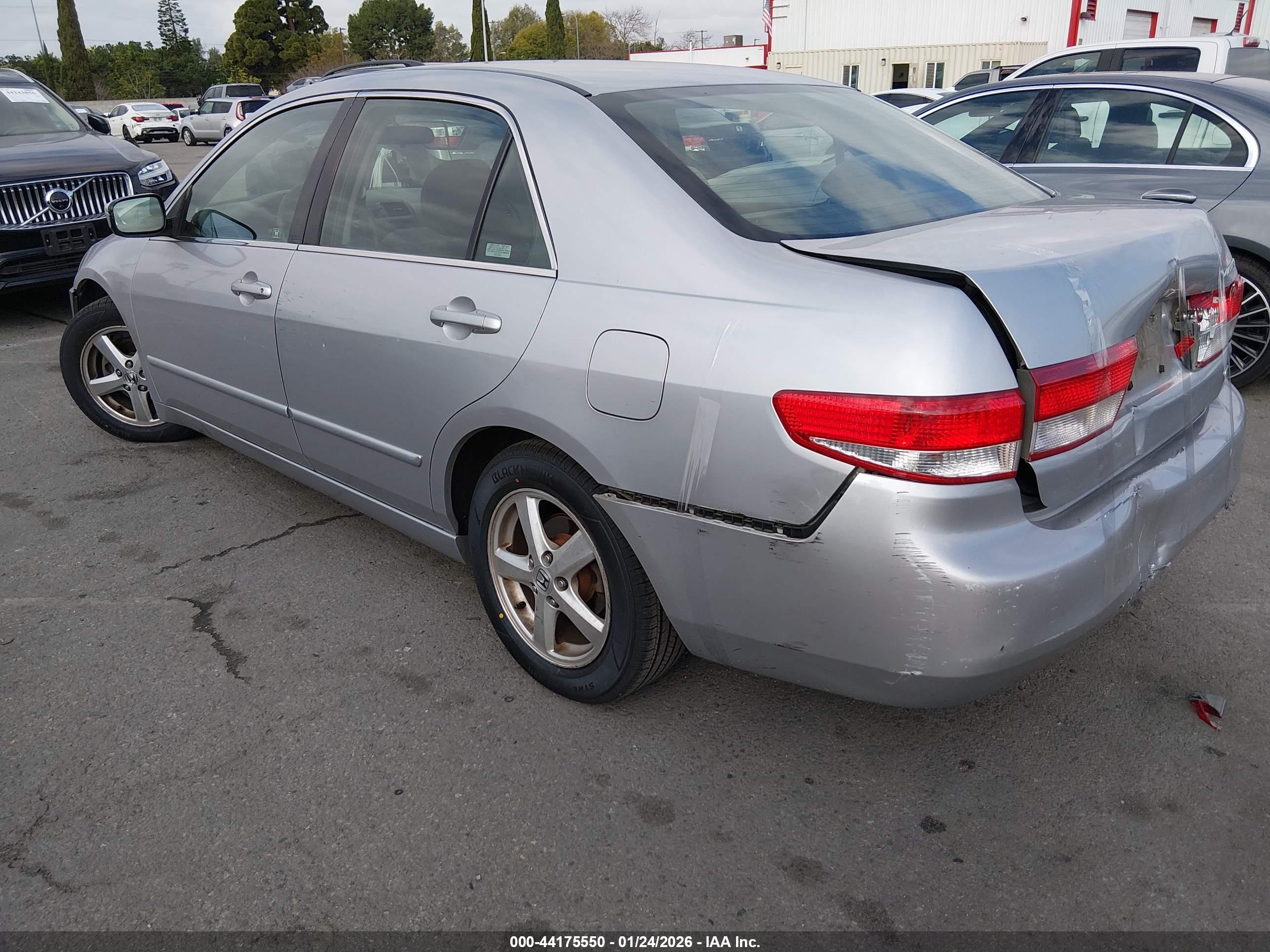 HONDA ACCORD image 3
