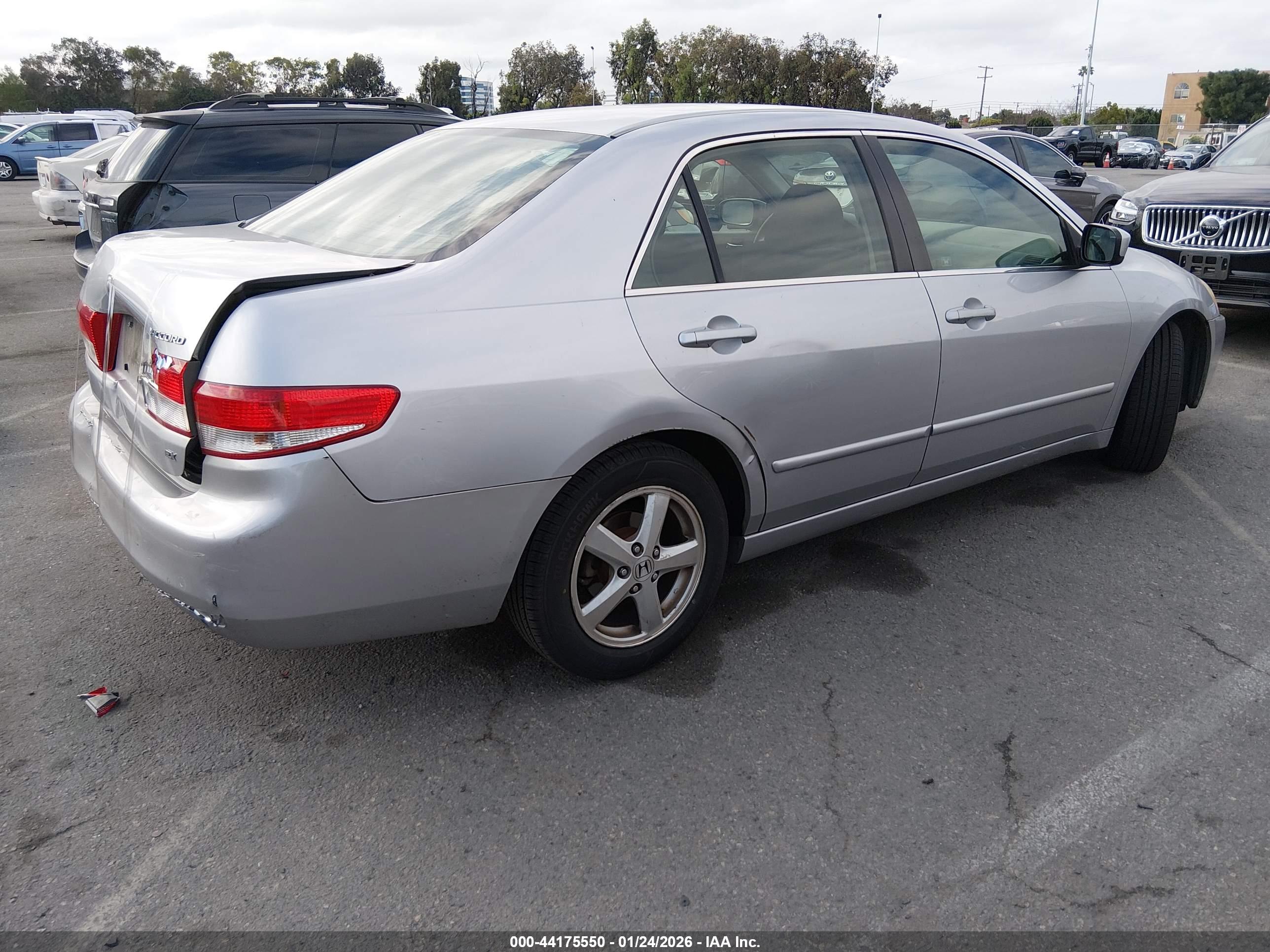 HONDA ACCORD image 4