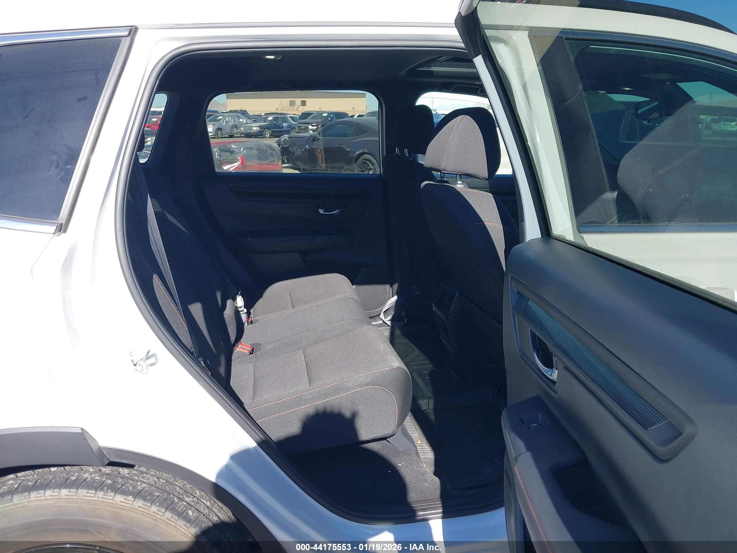 HONDA CR-V image 8