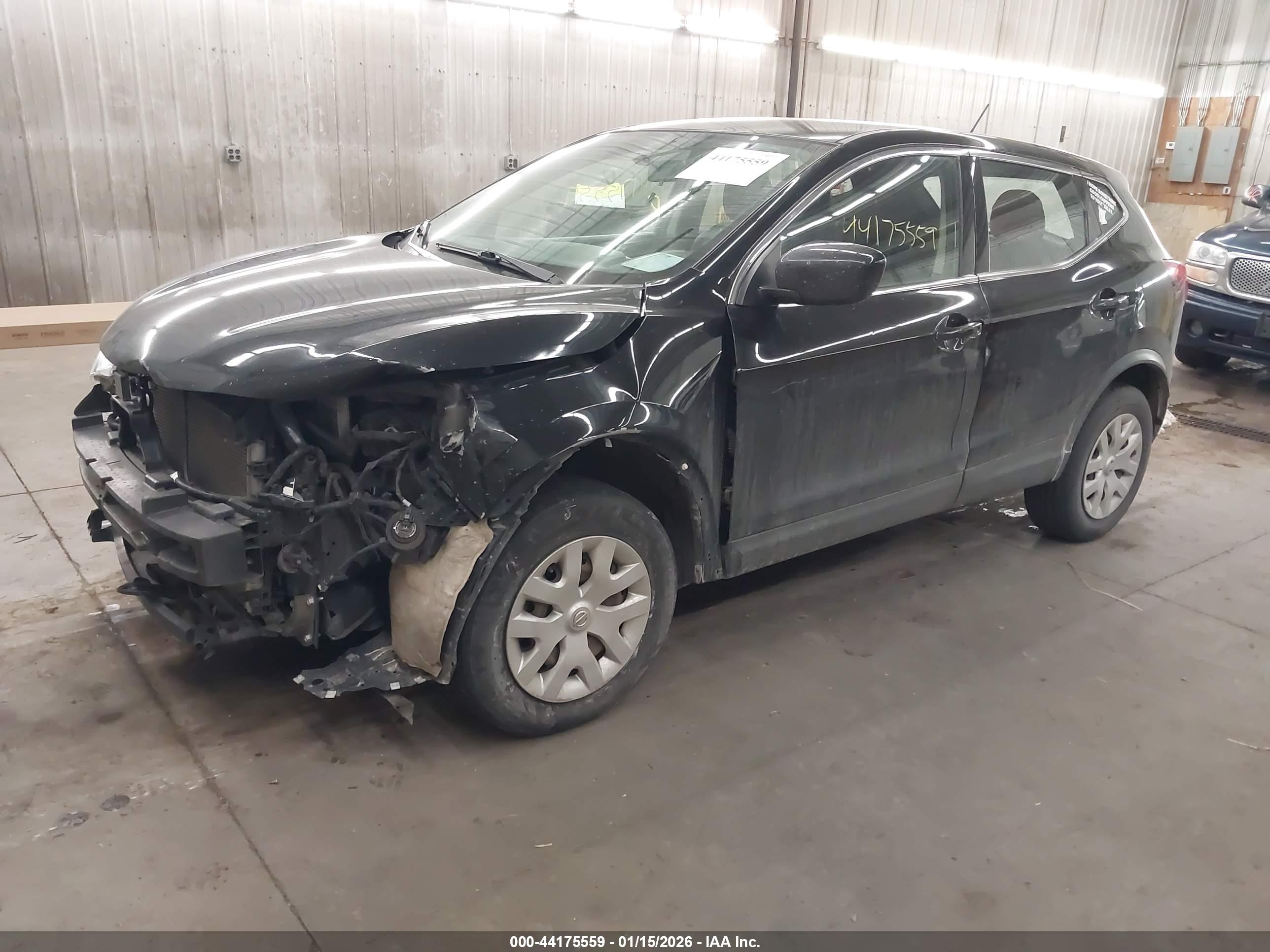 NISSAN ROGUE image 2