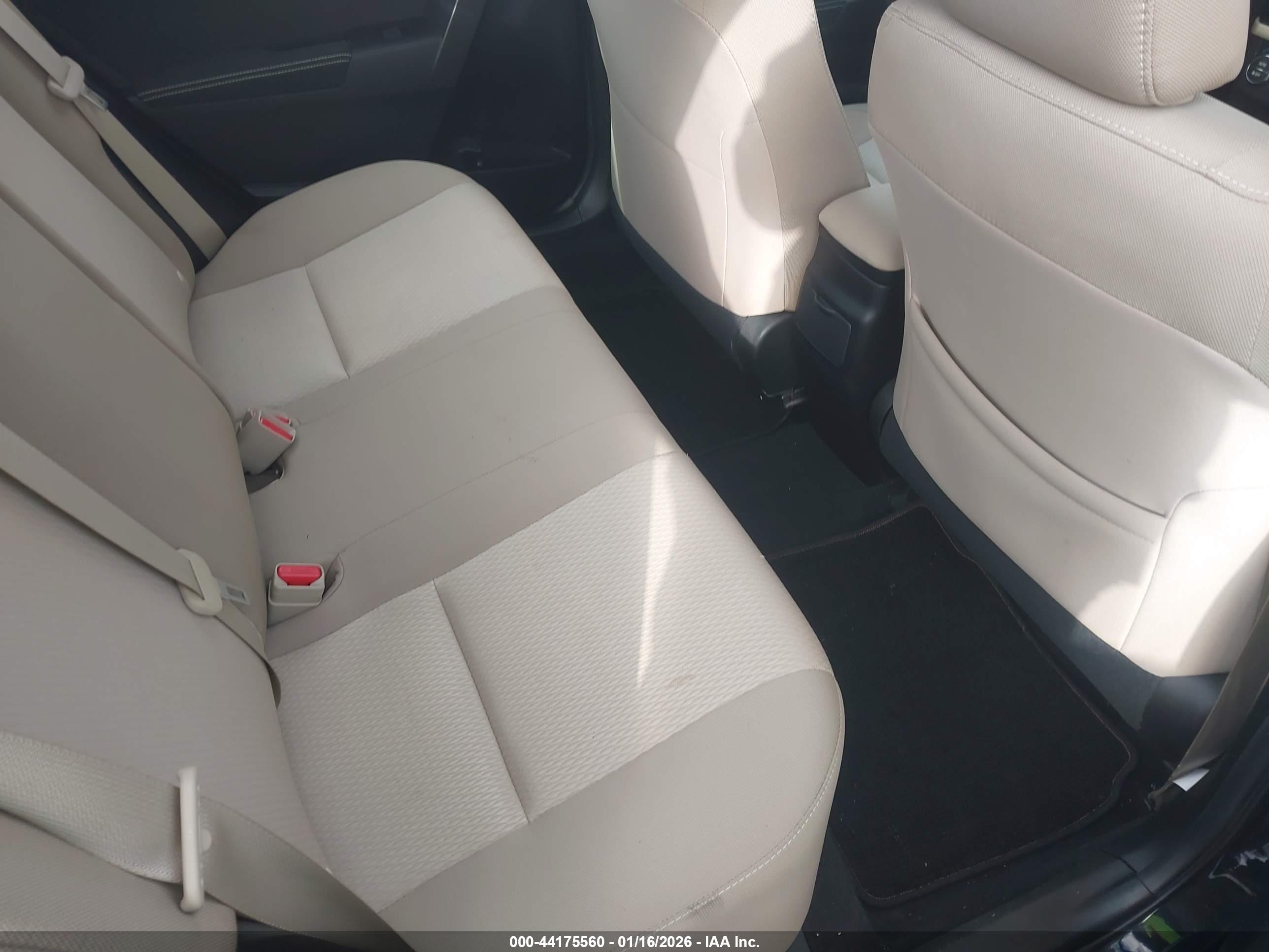 TOYOTA COROLLA image 8