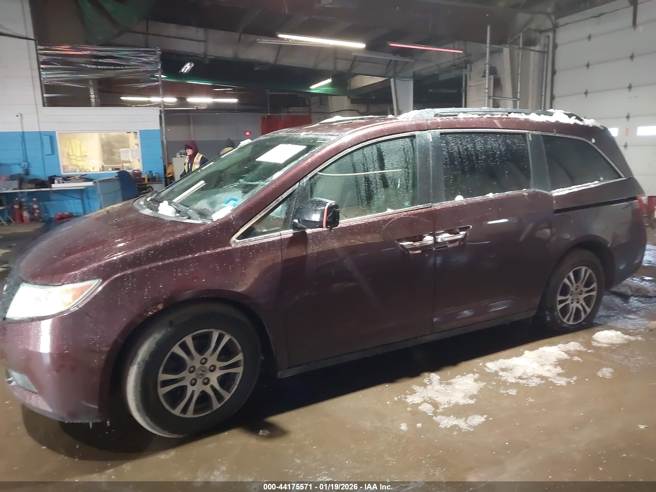 HONDA ODYSSEY image 2