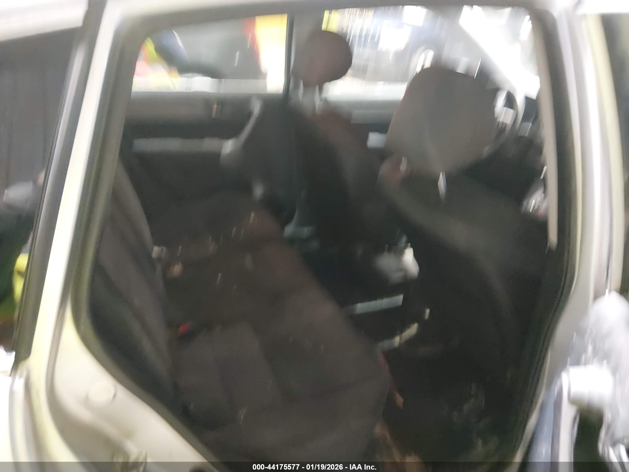 HONDA CR-V image 8