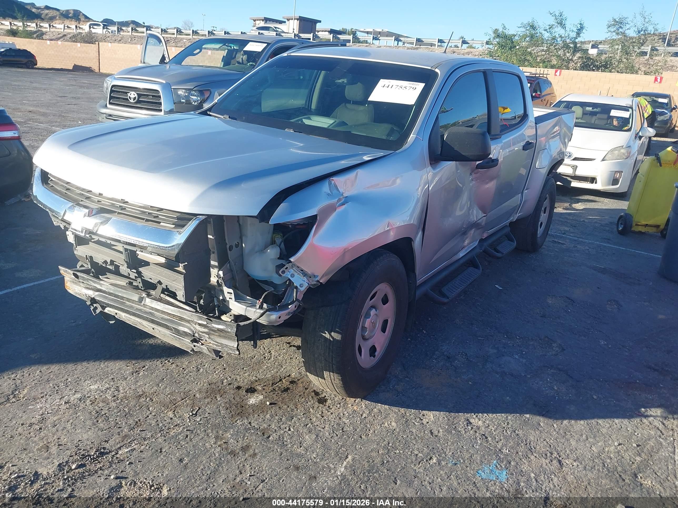 CHEVROLET COLORADO image 2