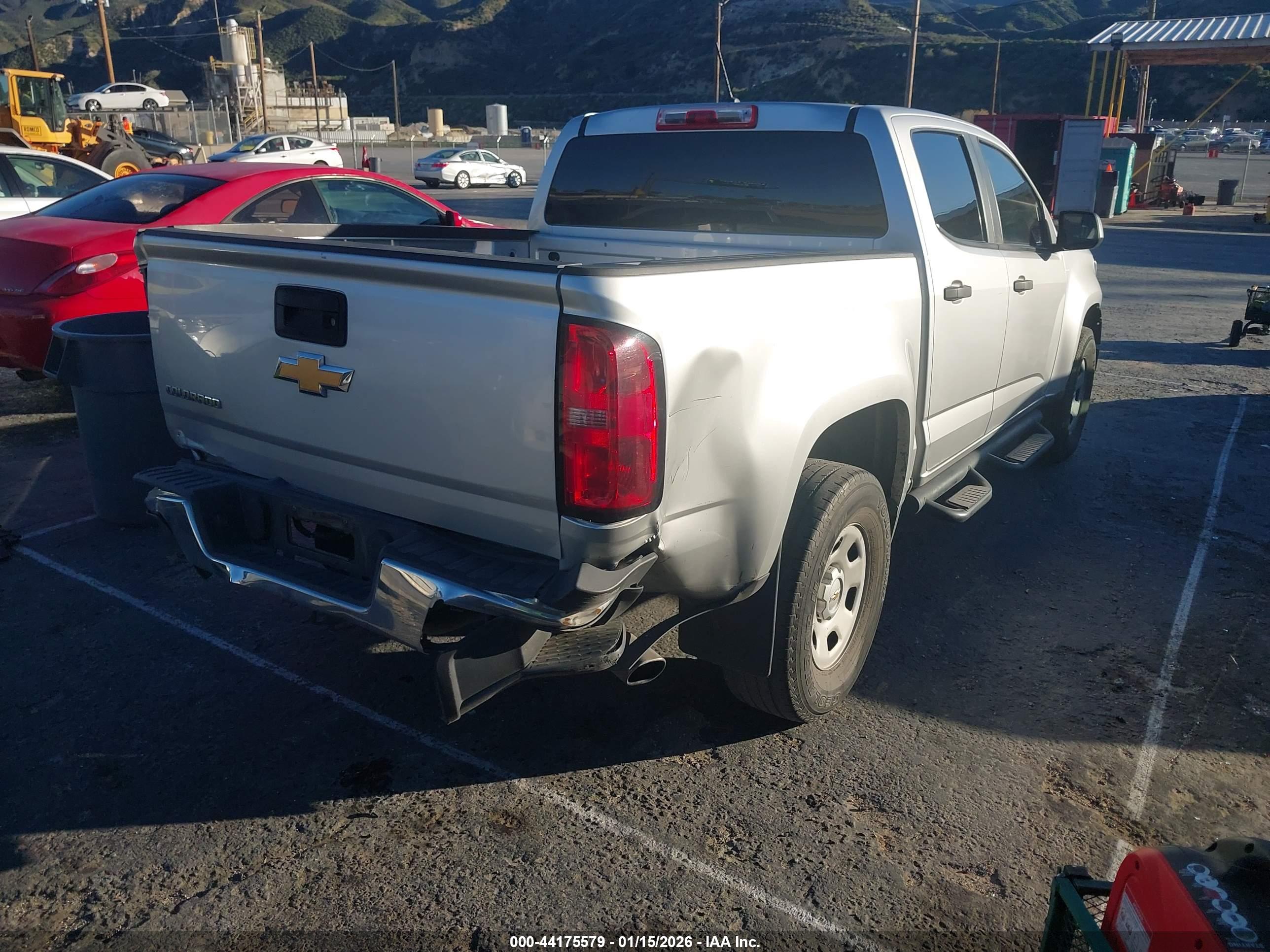 CHEVROLET COLORADO image 4