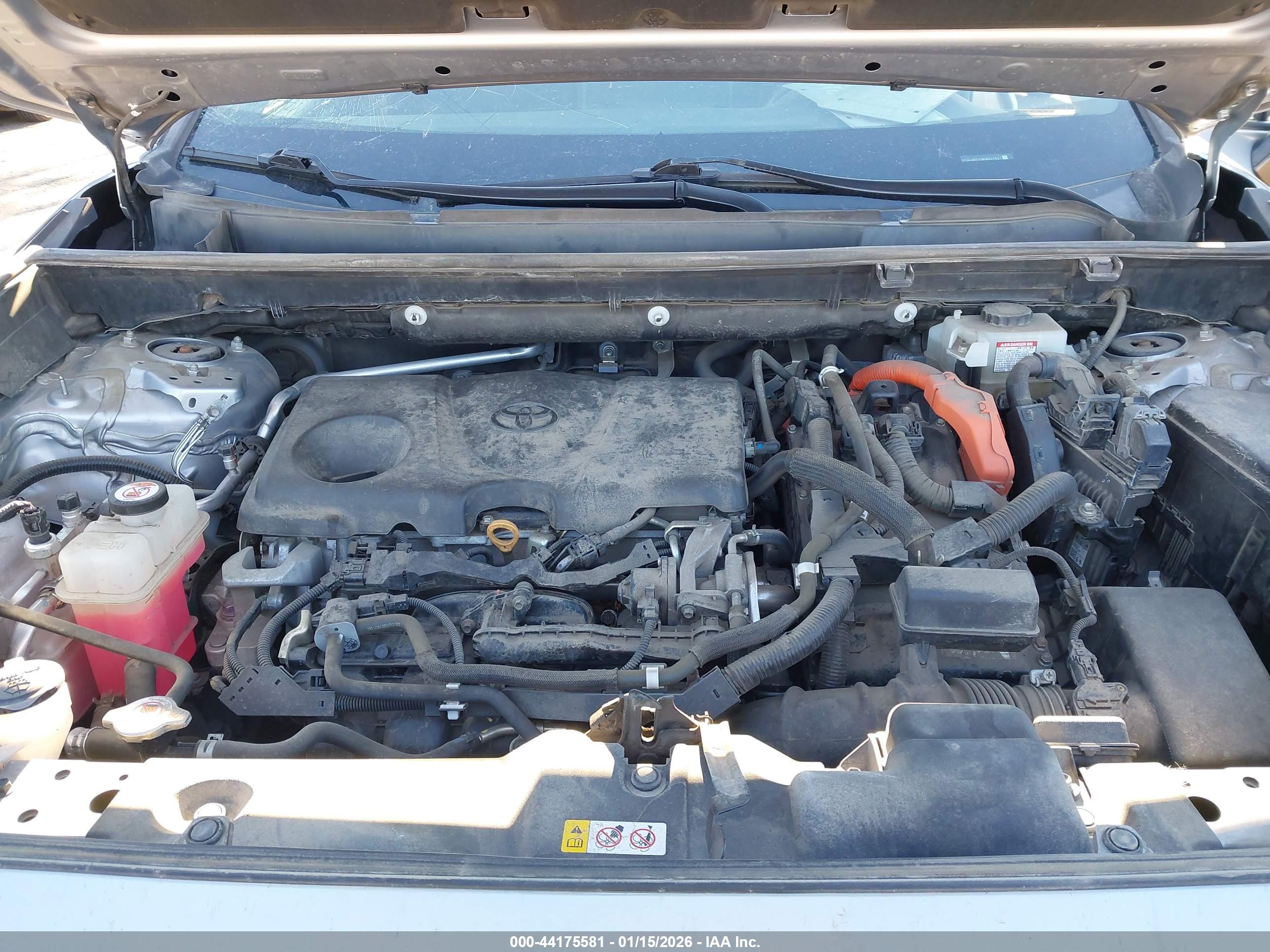 TOYOTA RAV4 image 10
