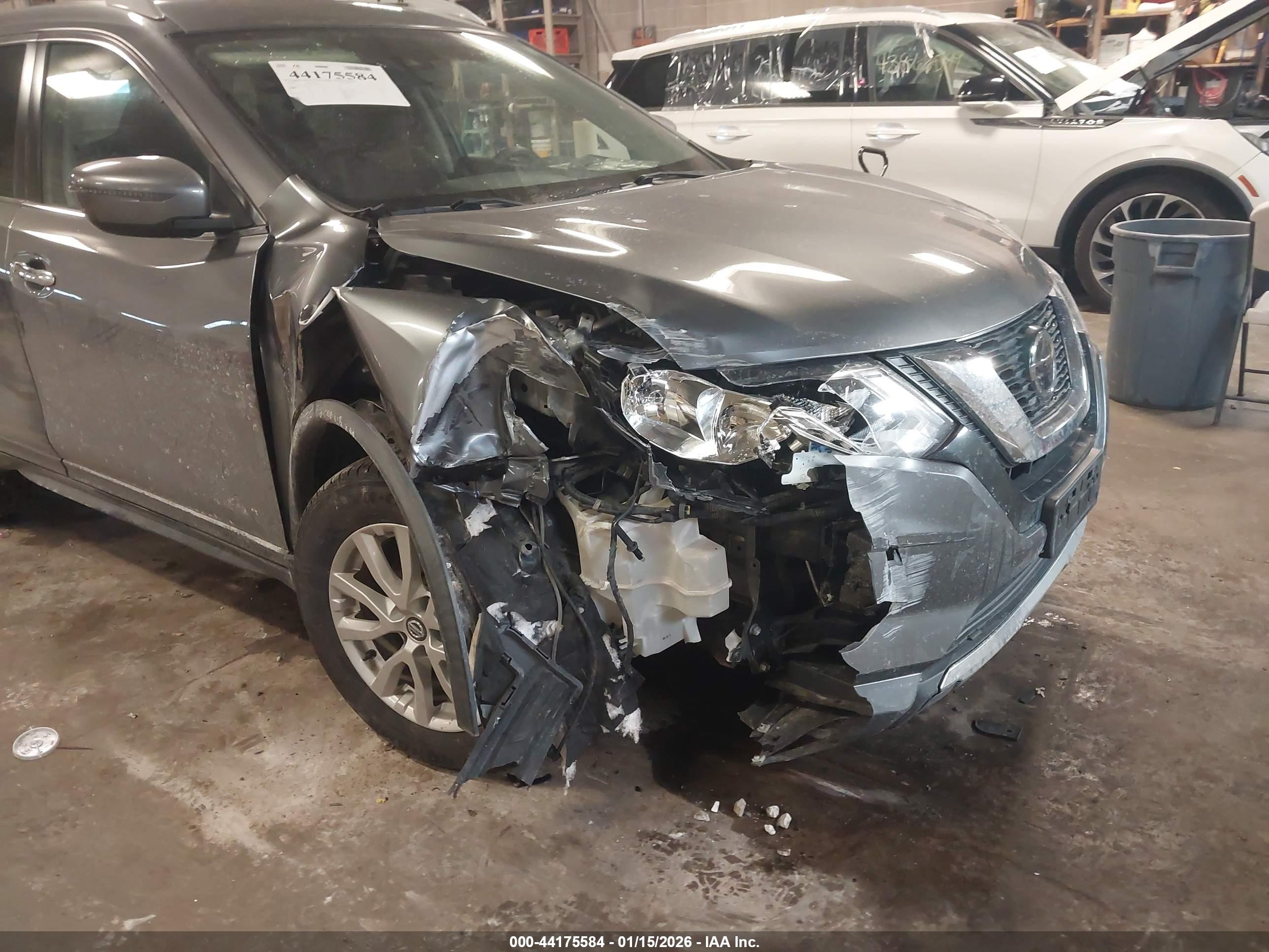 NISSAN ROGUE image 6