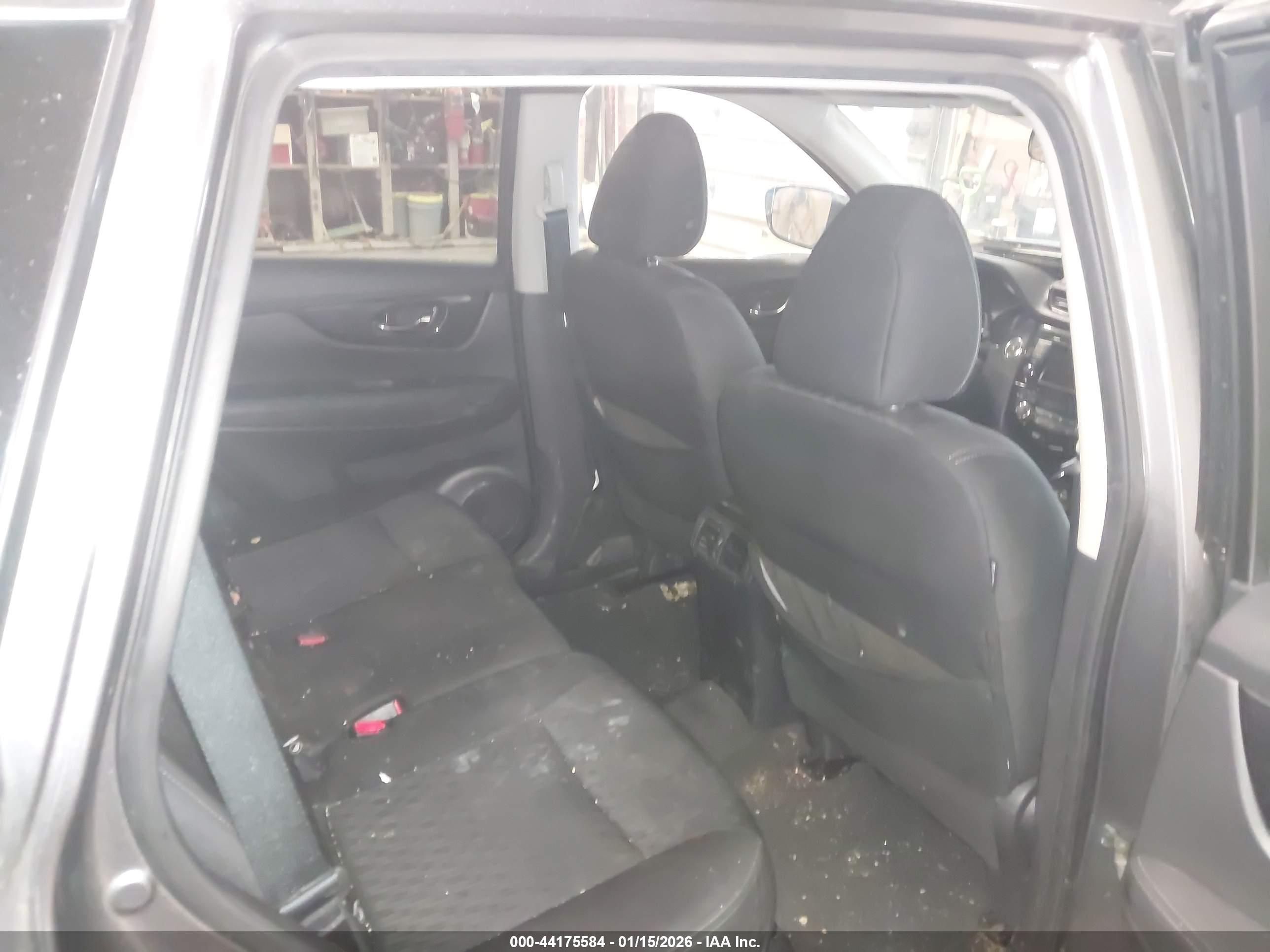 NISSAN ROGUE image 8