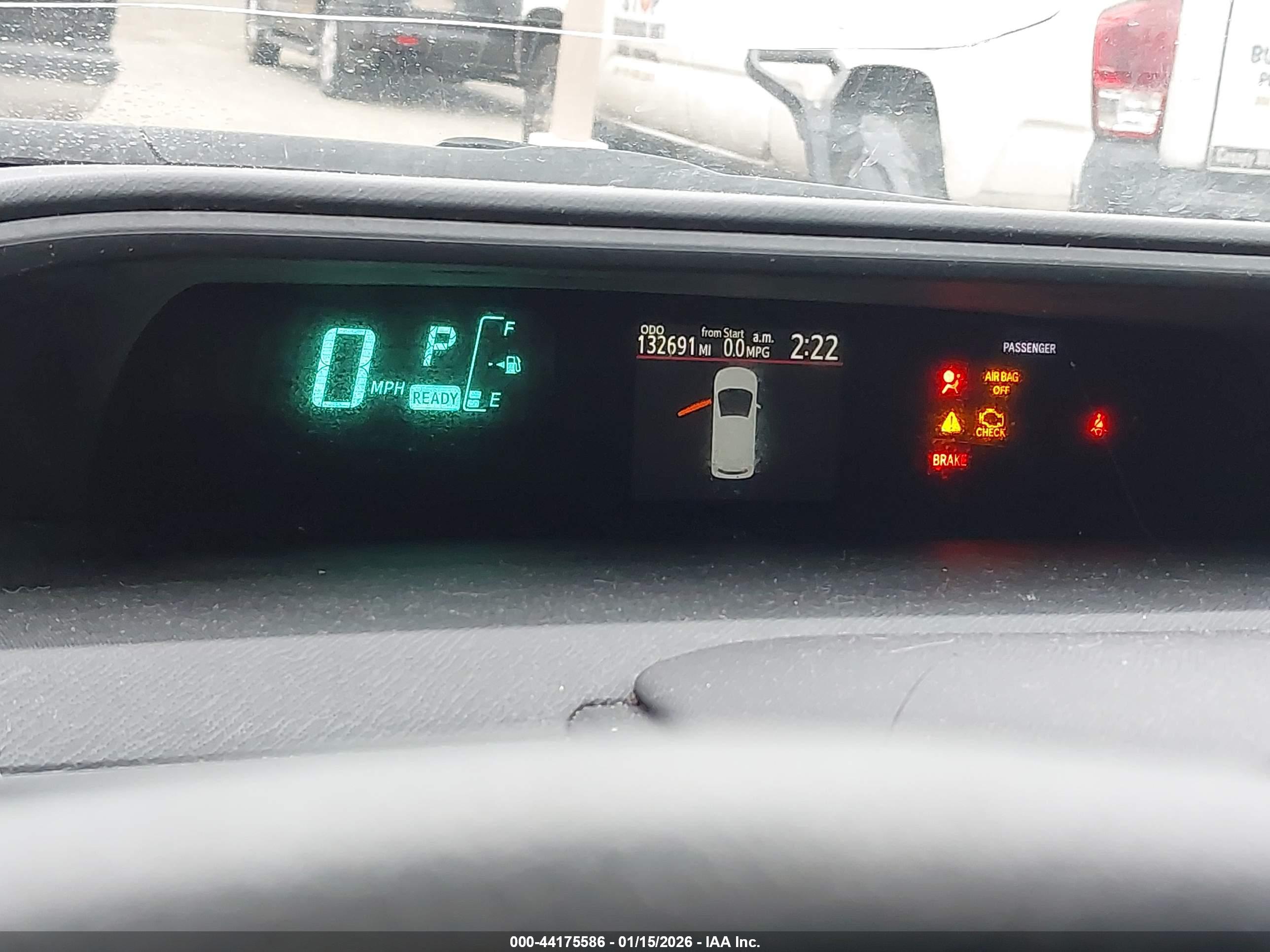 TOYOTA PRIUS image 7