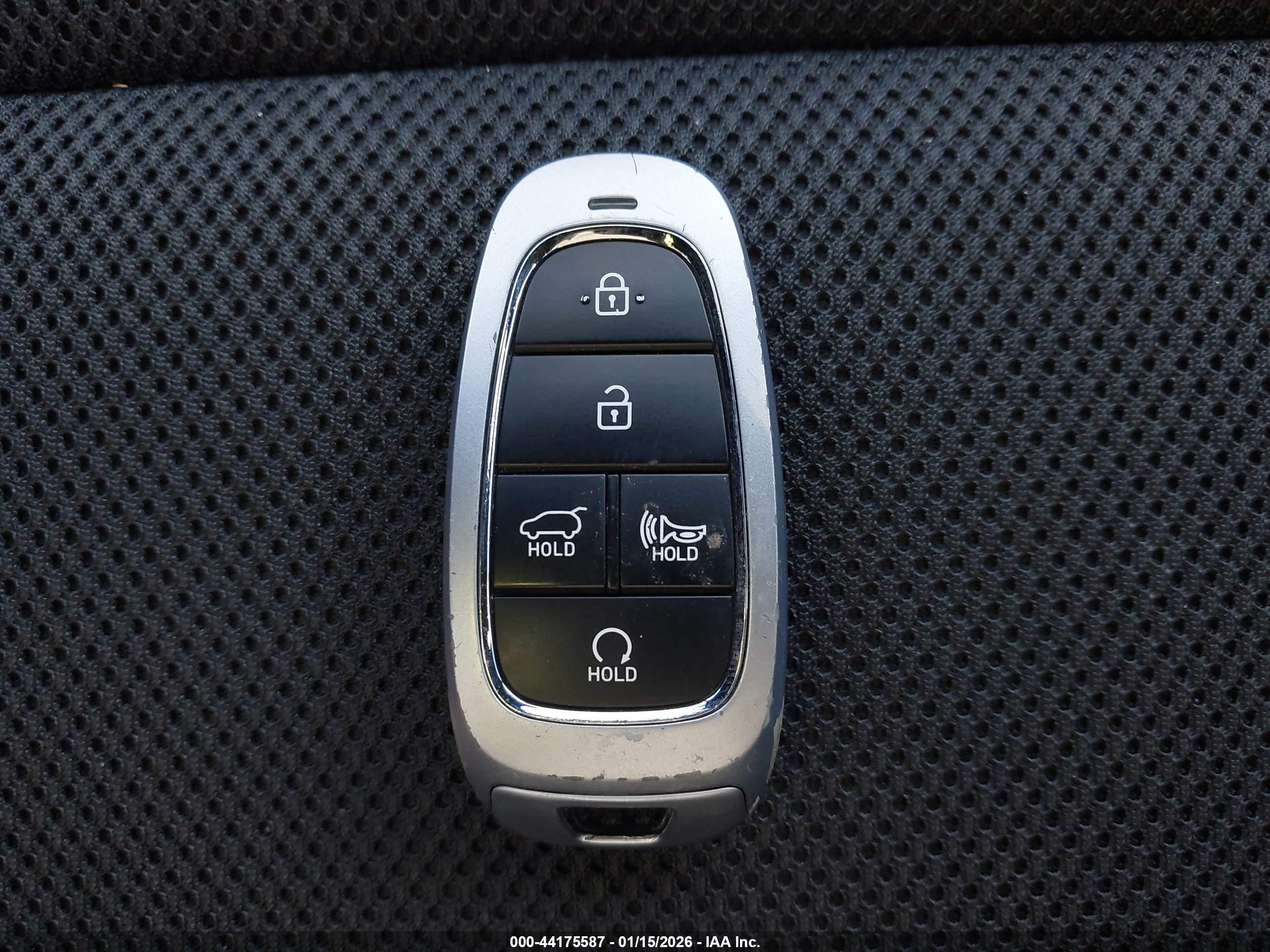HYUNDAI TUCSON image 11