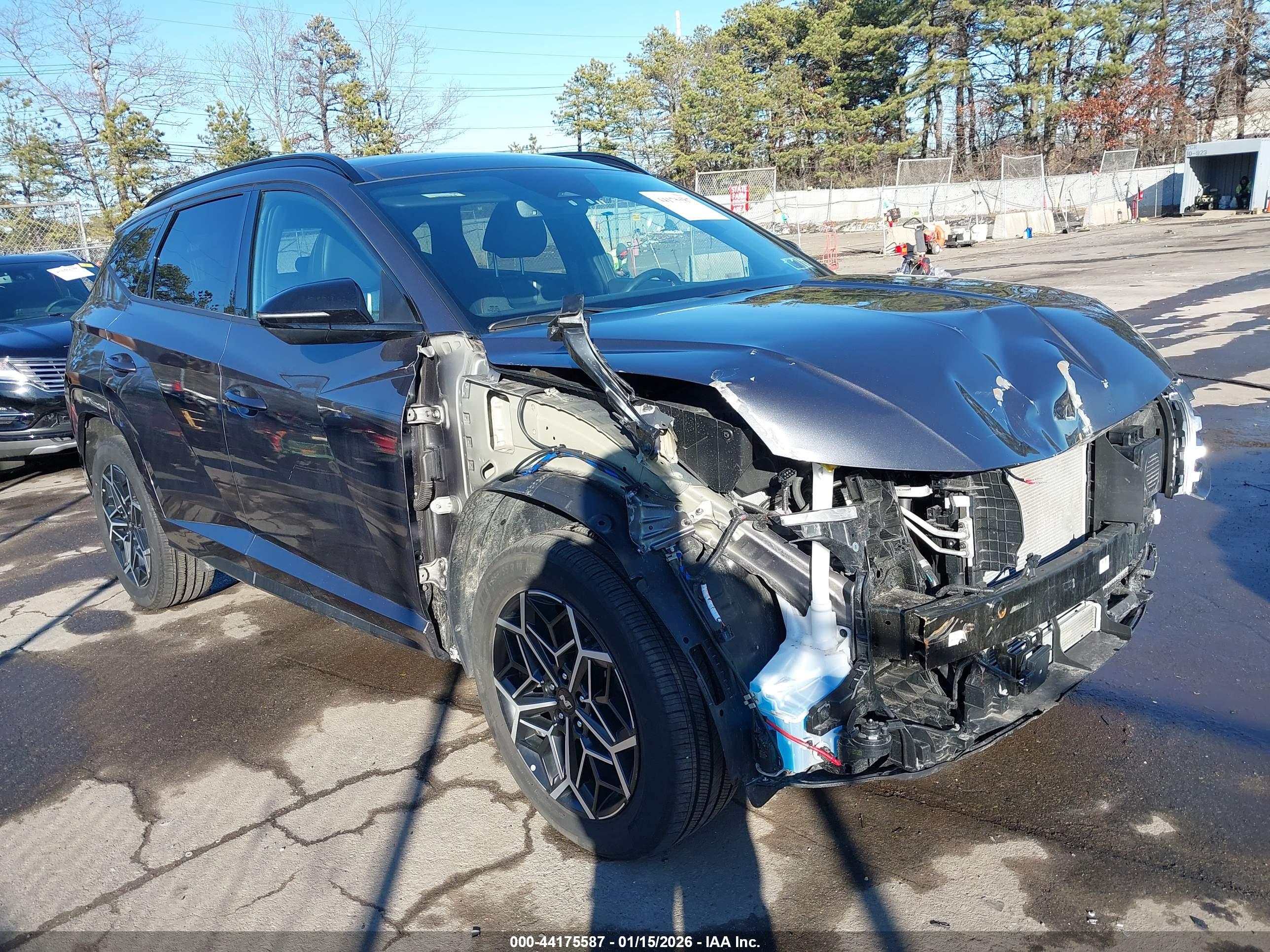 HYUNDAI TUCSON image 6