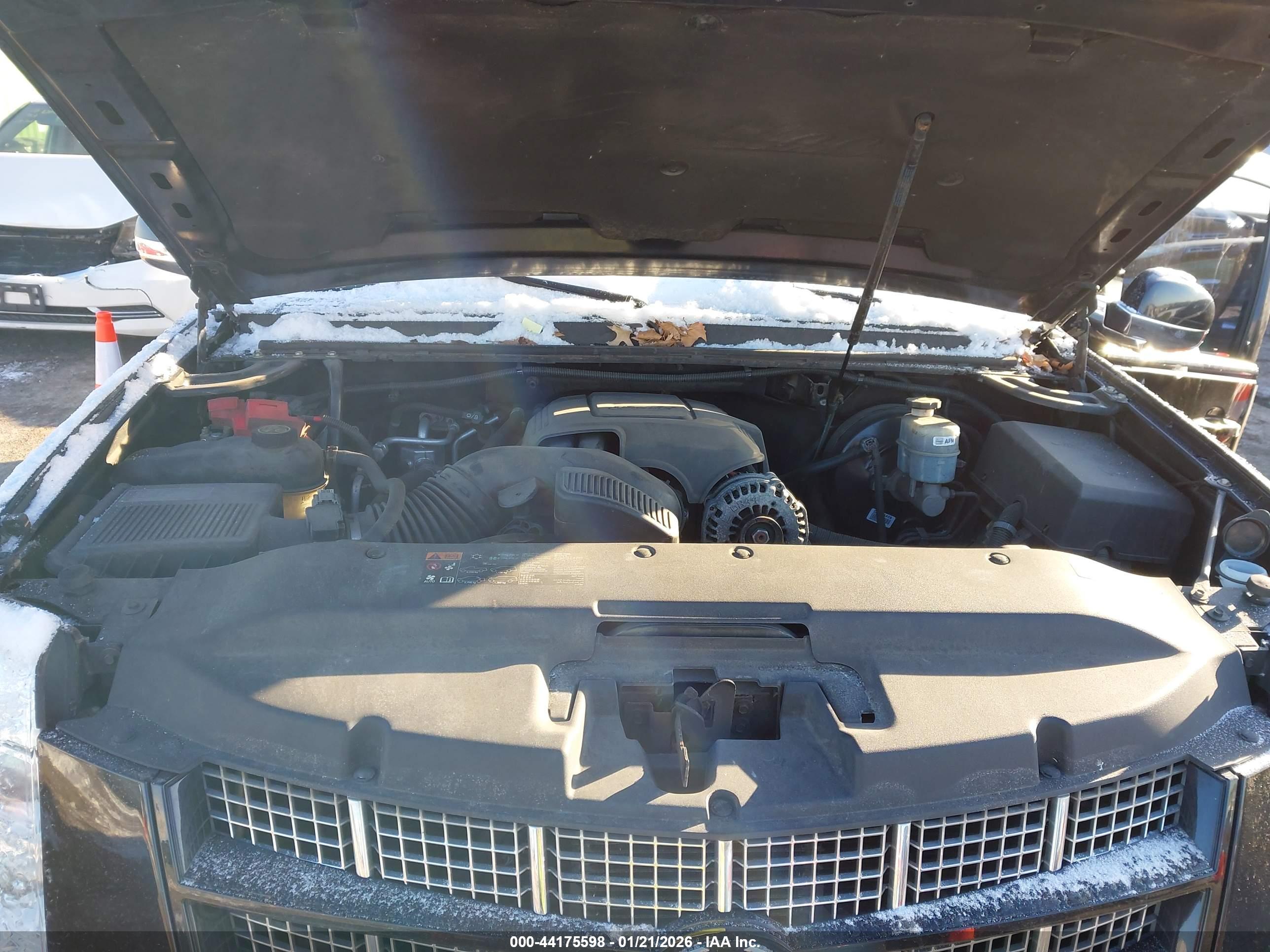CADILLAC ESCALADE image 10