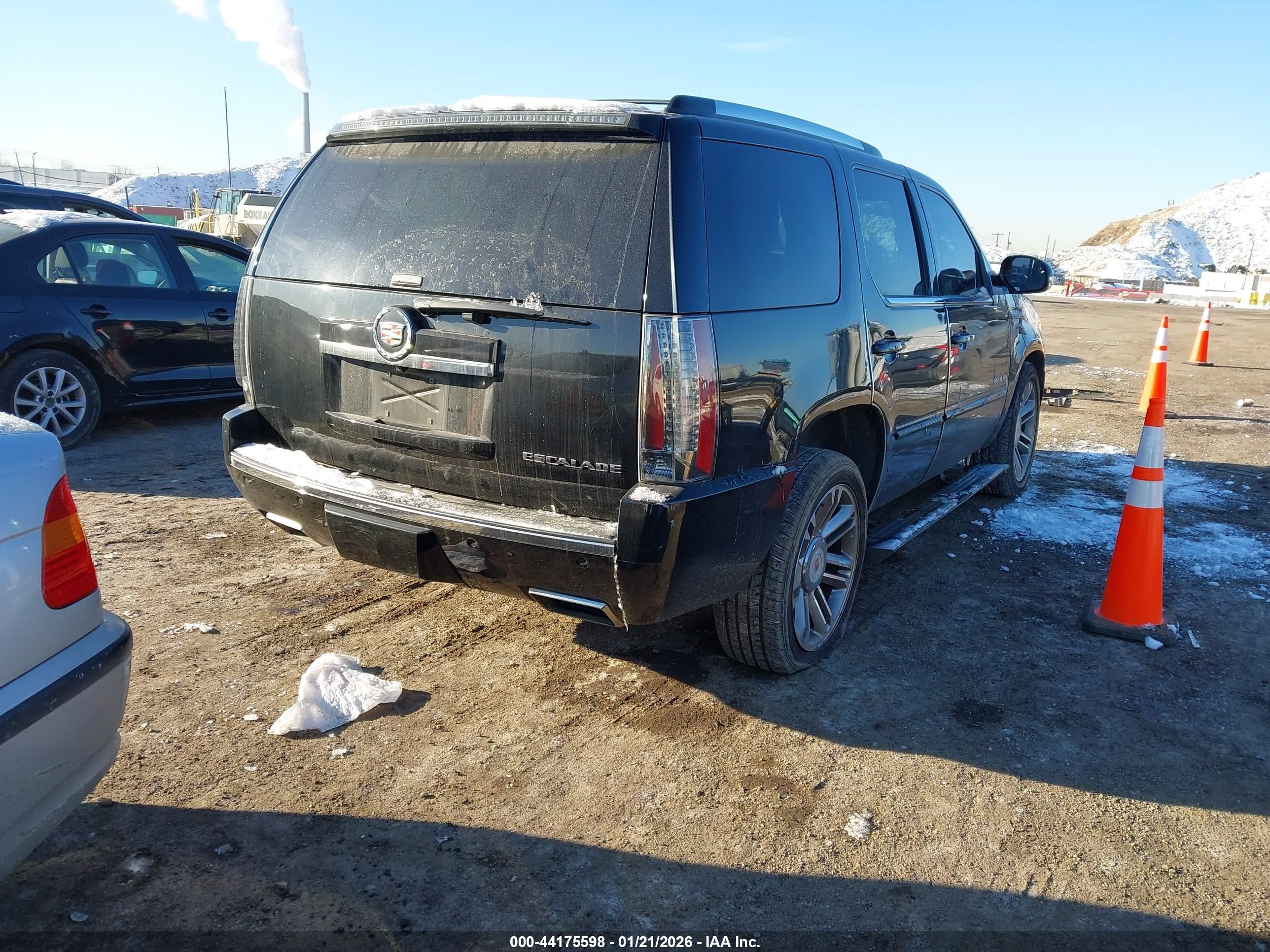 CADILLAC ESCALADE image 4