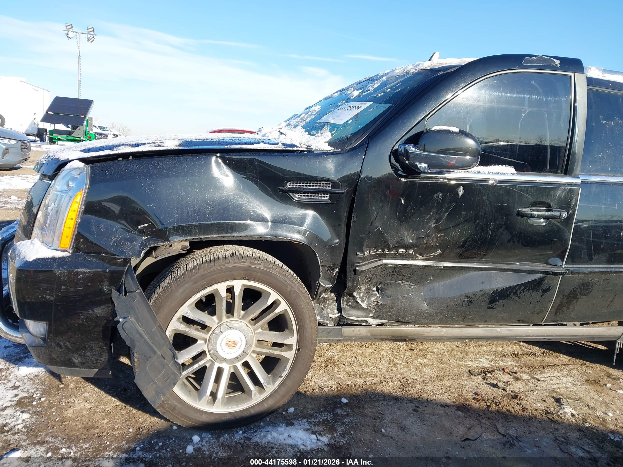 CADILLAC ESCALADE image 6