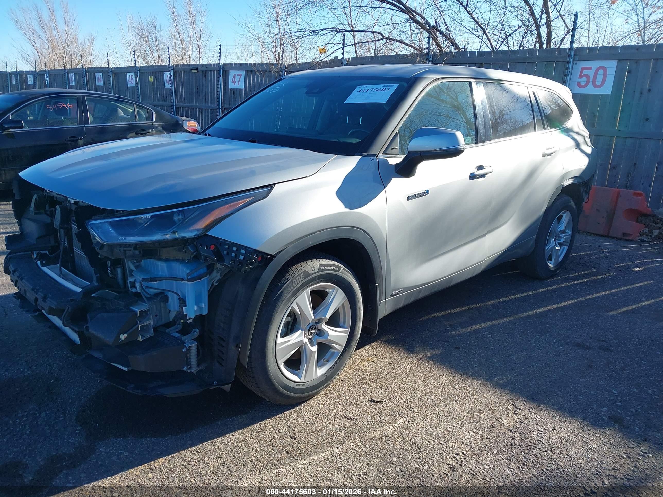 TOYOTA HIGHLANDER image 2