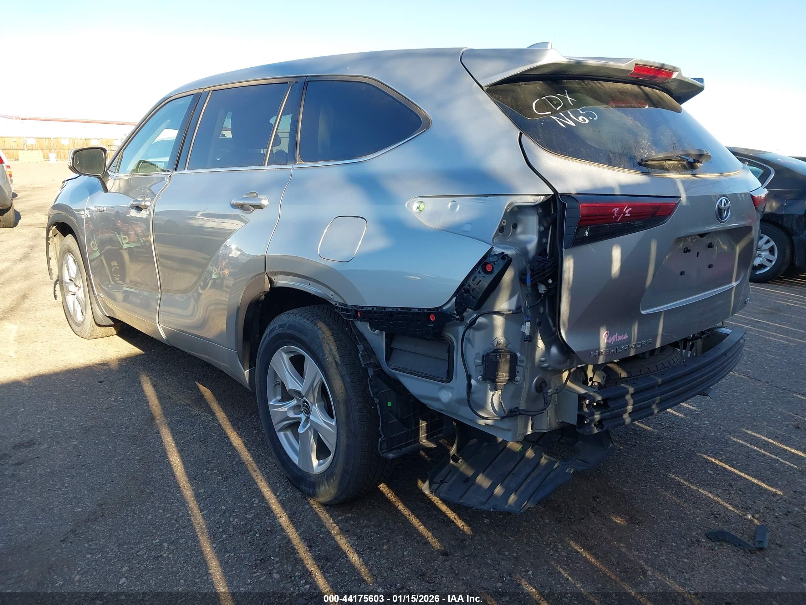 TOYOTA HIGHLANDER image 3