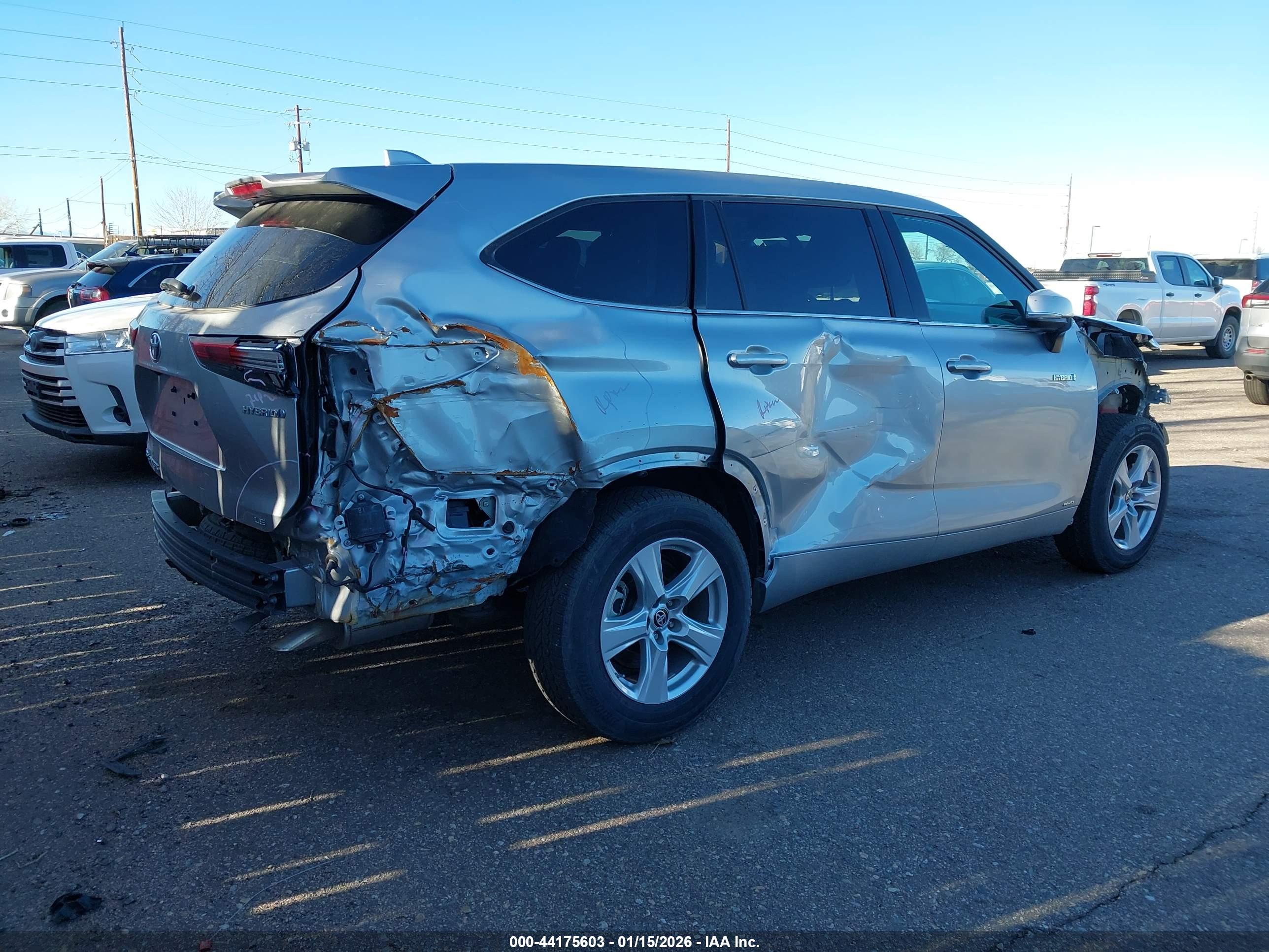 TOYOTA HIGHLANDER image 4