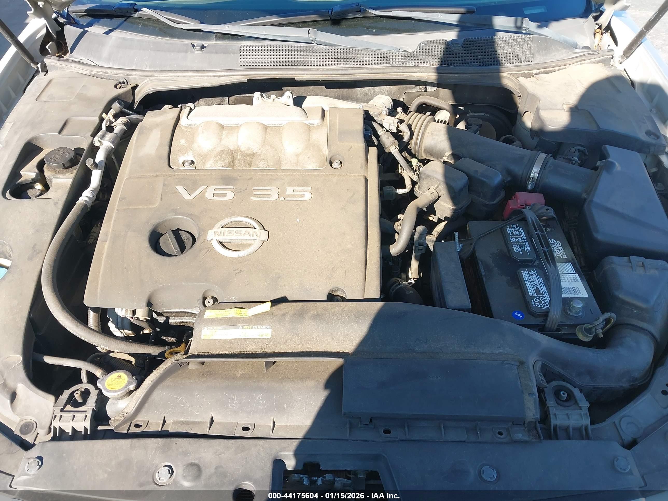 NISSAN MAXIMA image 10
