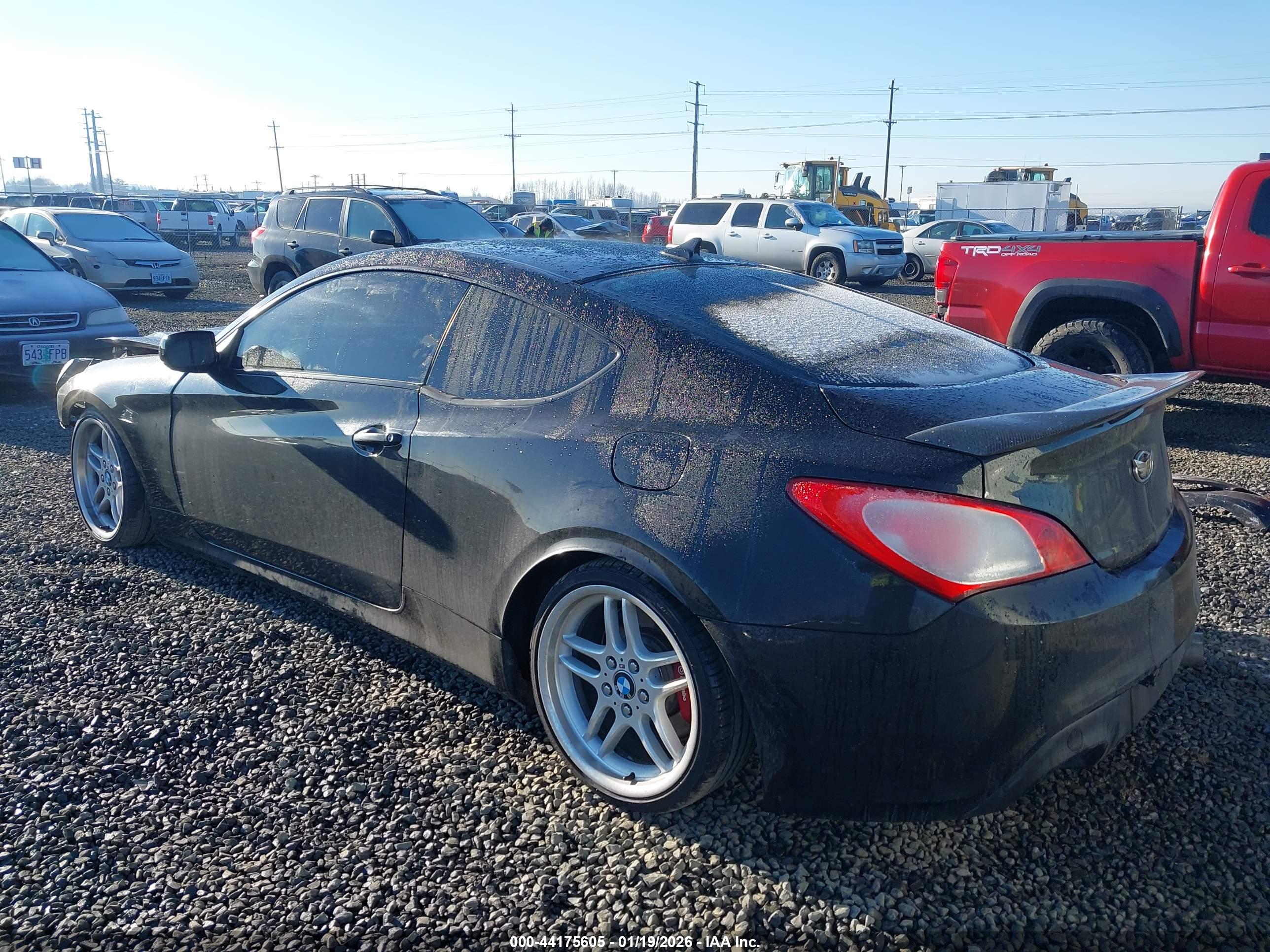 HYUNDAI GENESIS image 3
