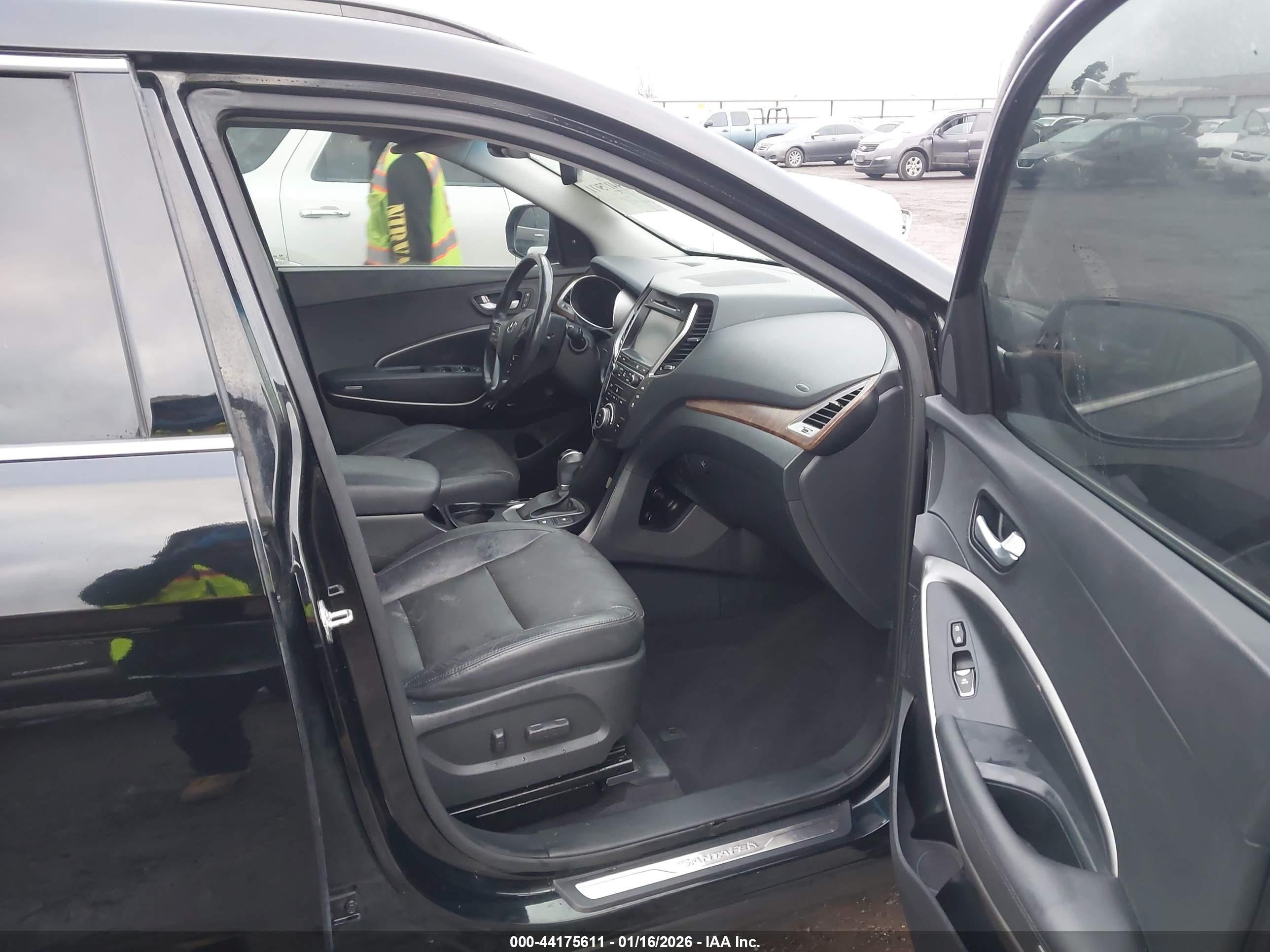 HYUNDAI SANTA image 5