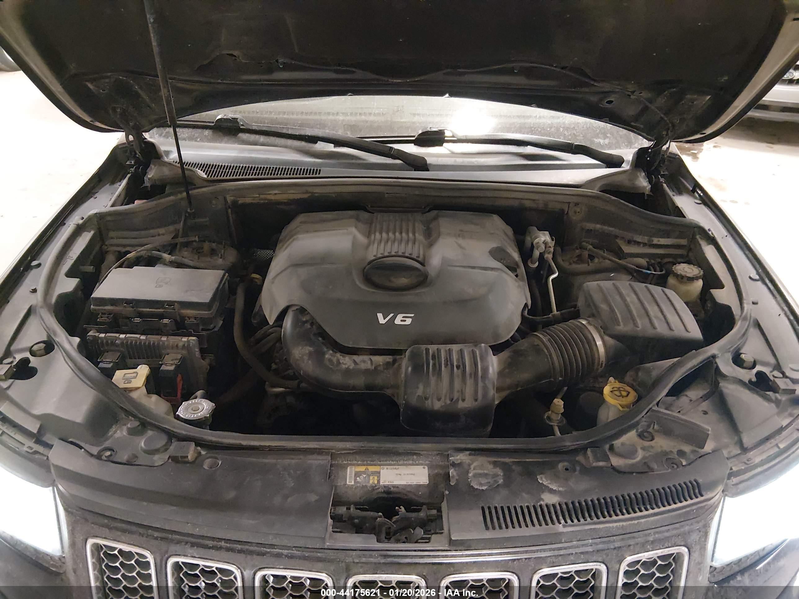JEEP GRAND image 10