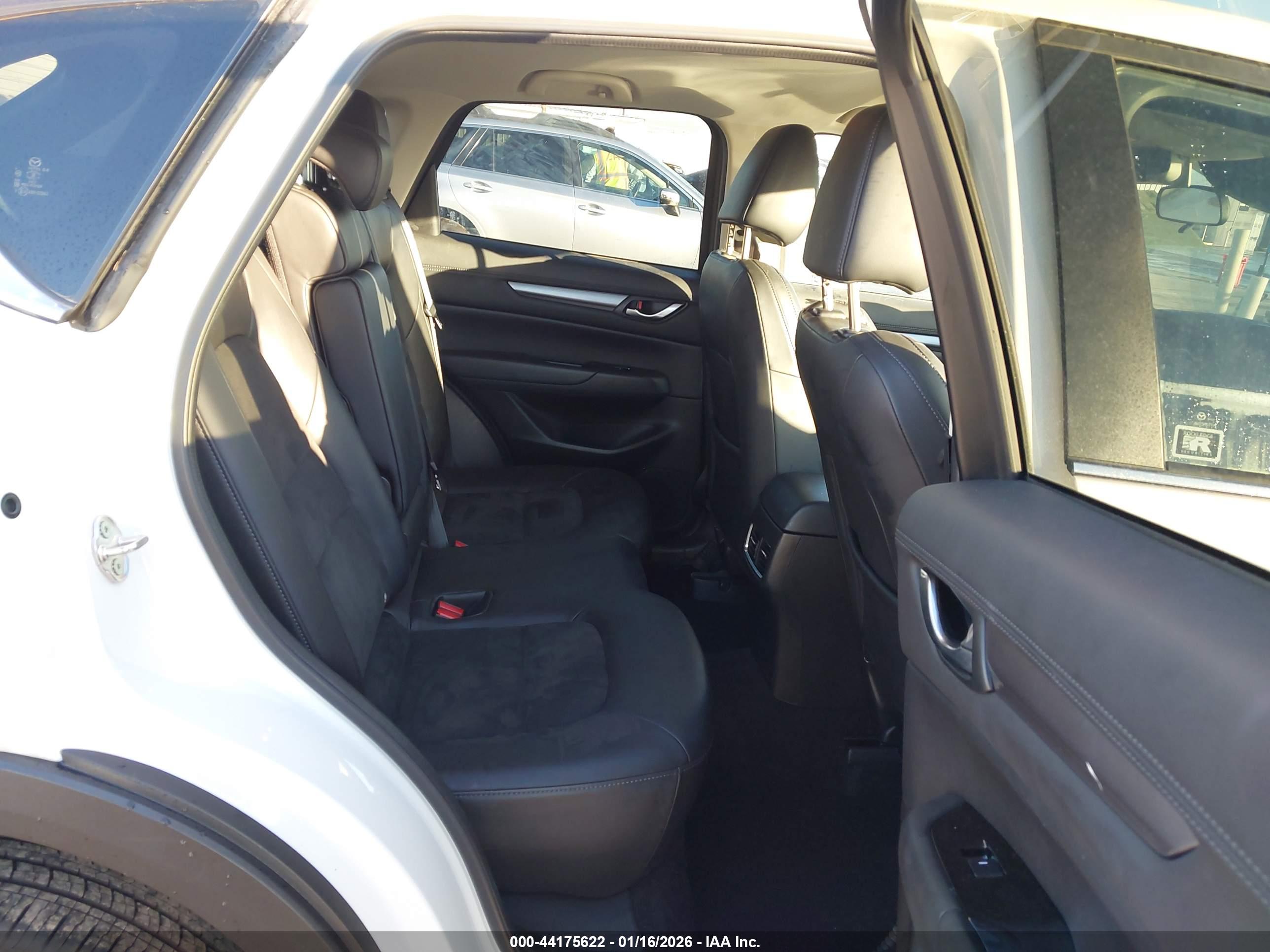 MAZDA CX-5 image 8