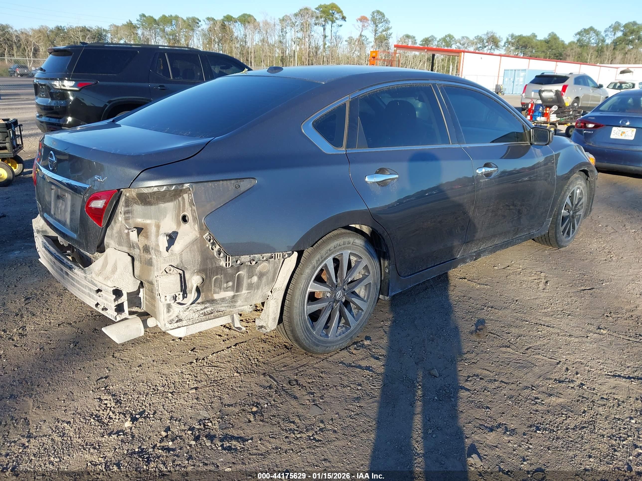 NISSAN ALTIMA image 4