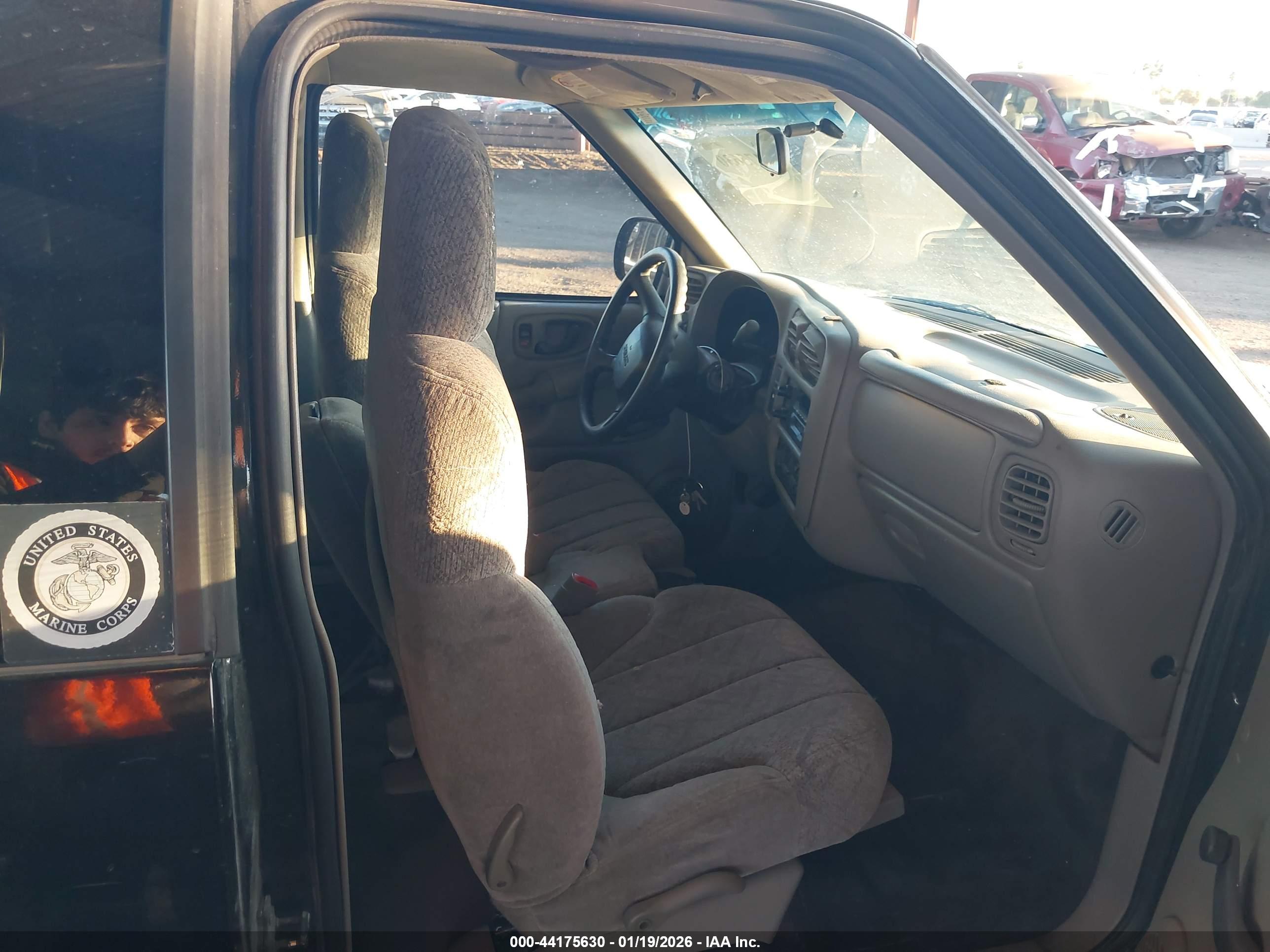 GMC SONOMA image 5