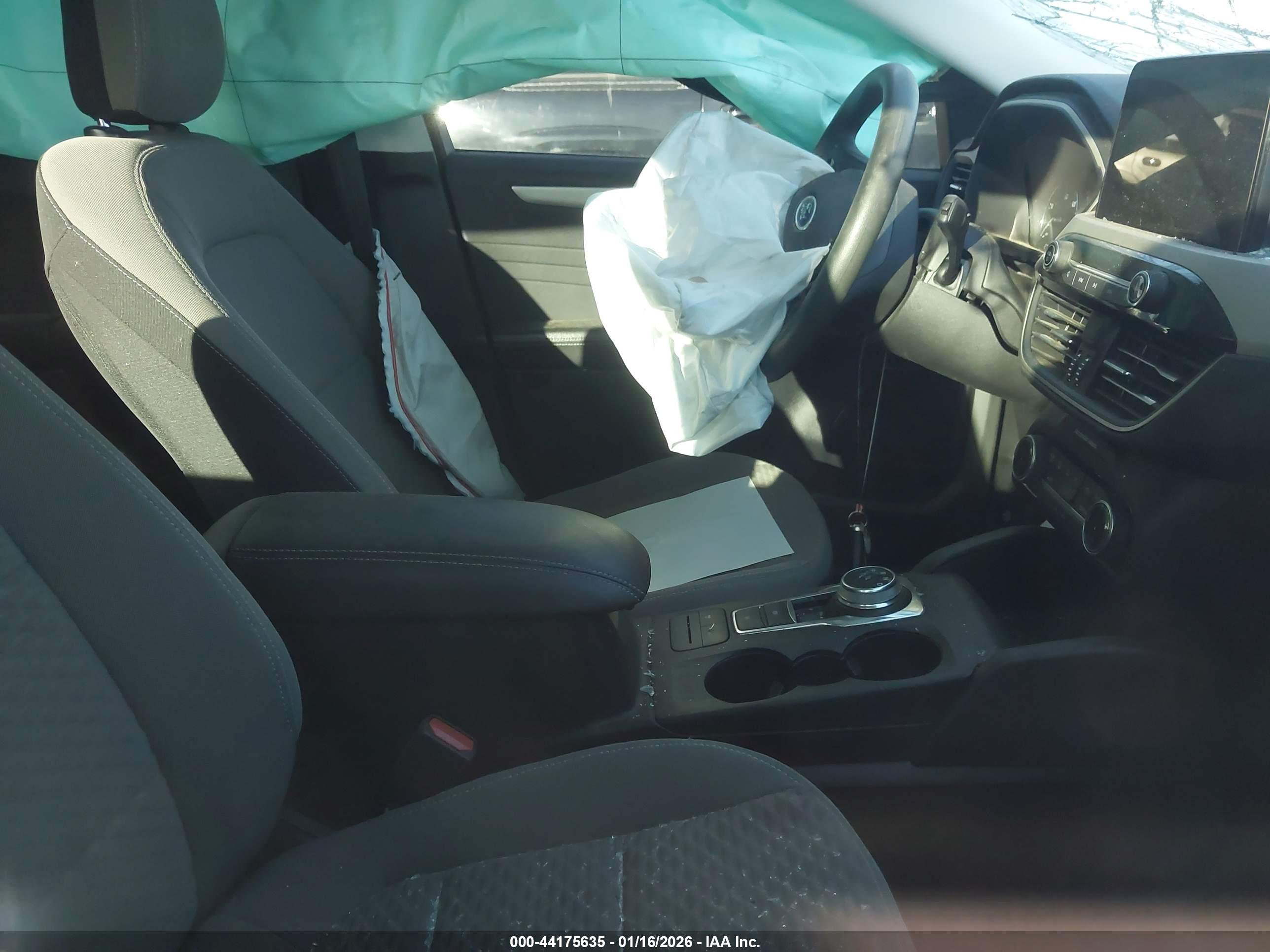 FORD ESCAPE image 5
