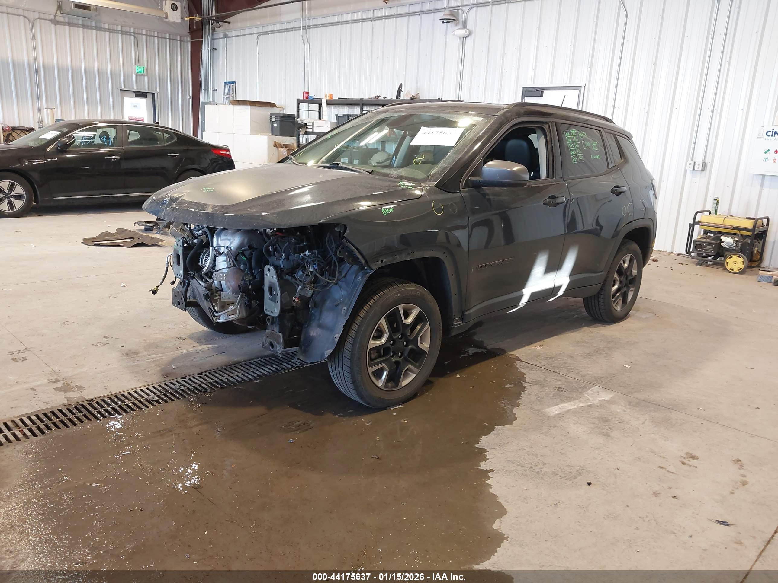 JEEP COMPASS image 2