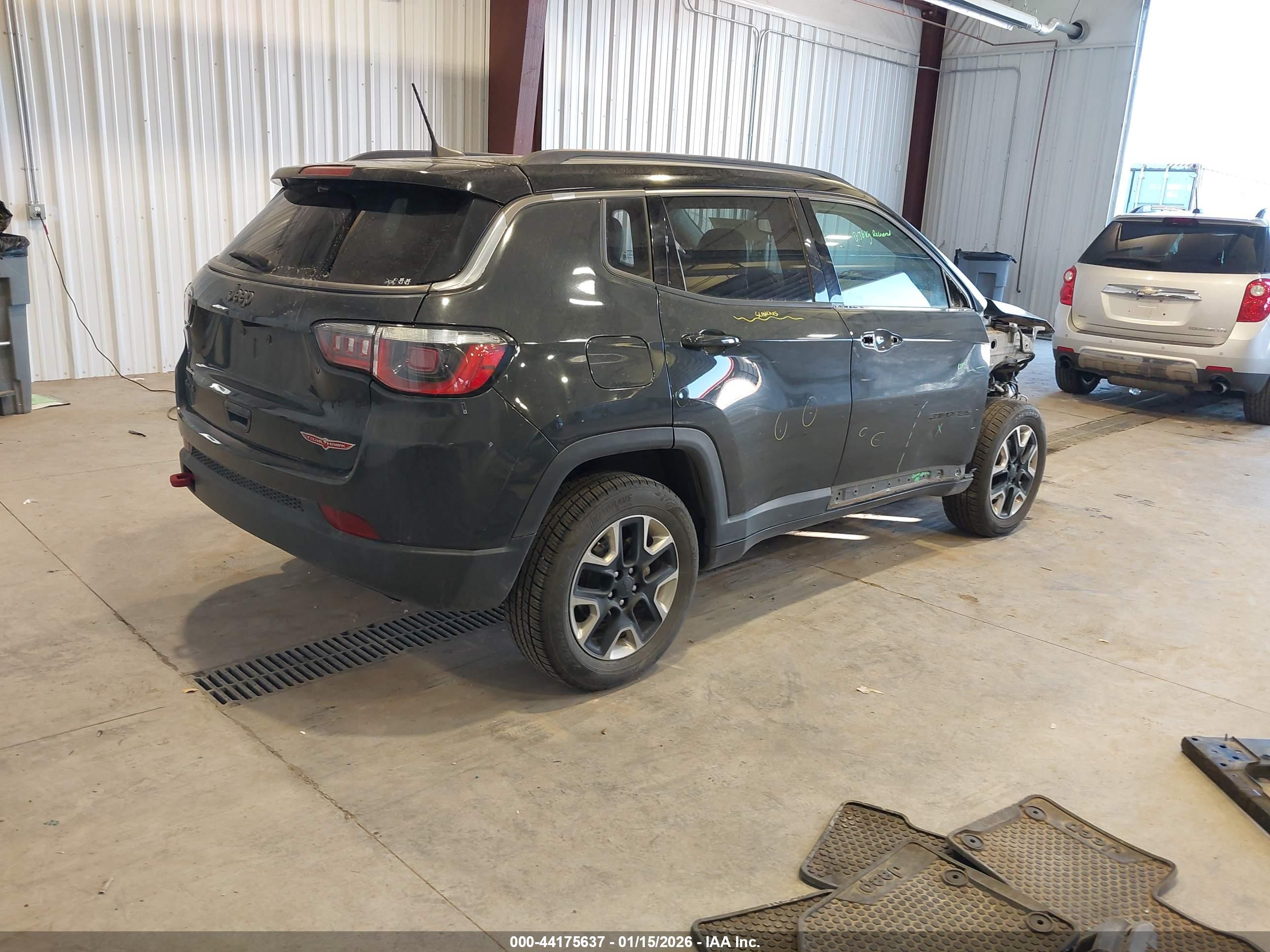 JEEP COMPASS image 4