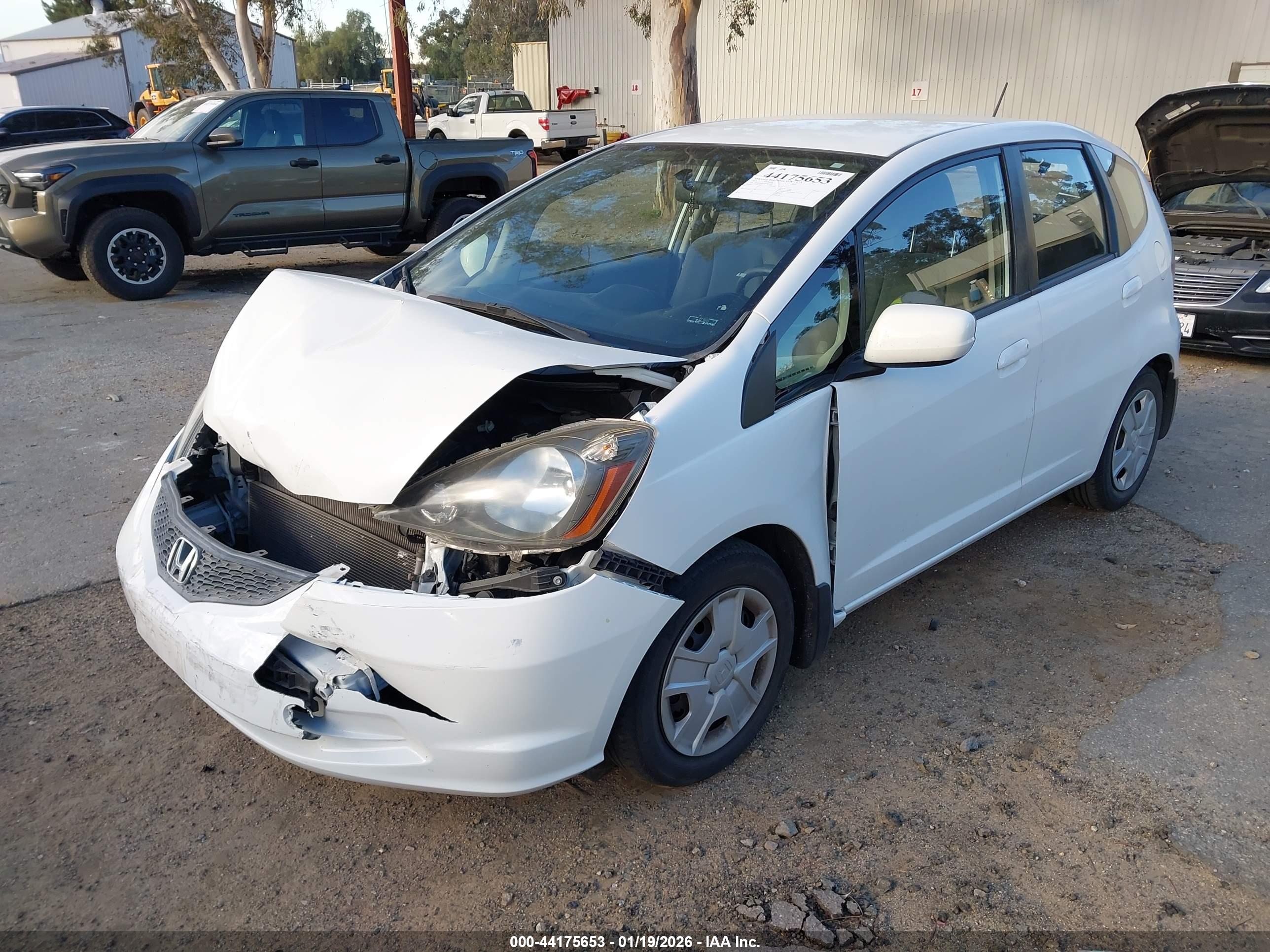HONDA FIT image 2