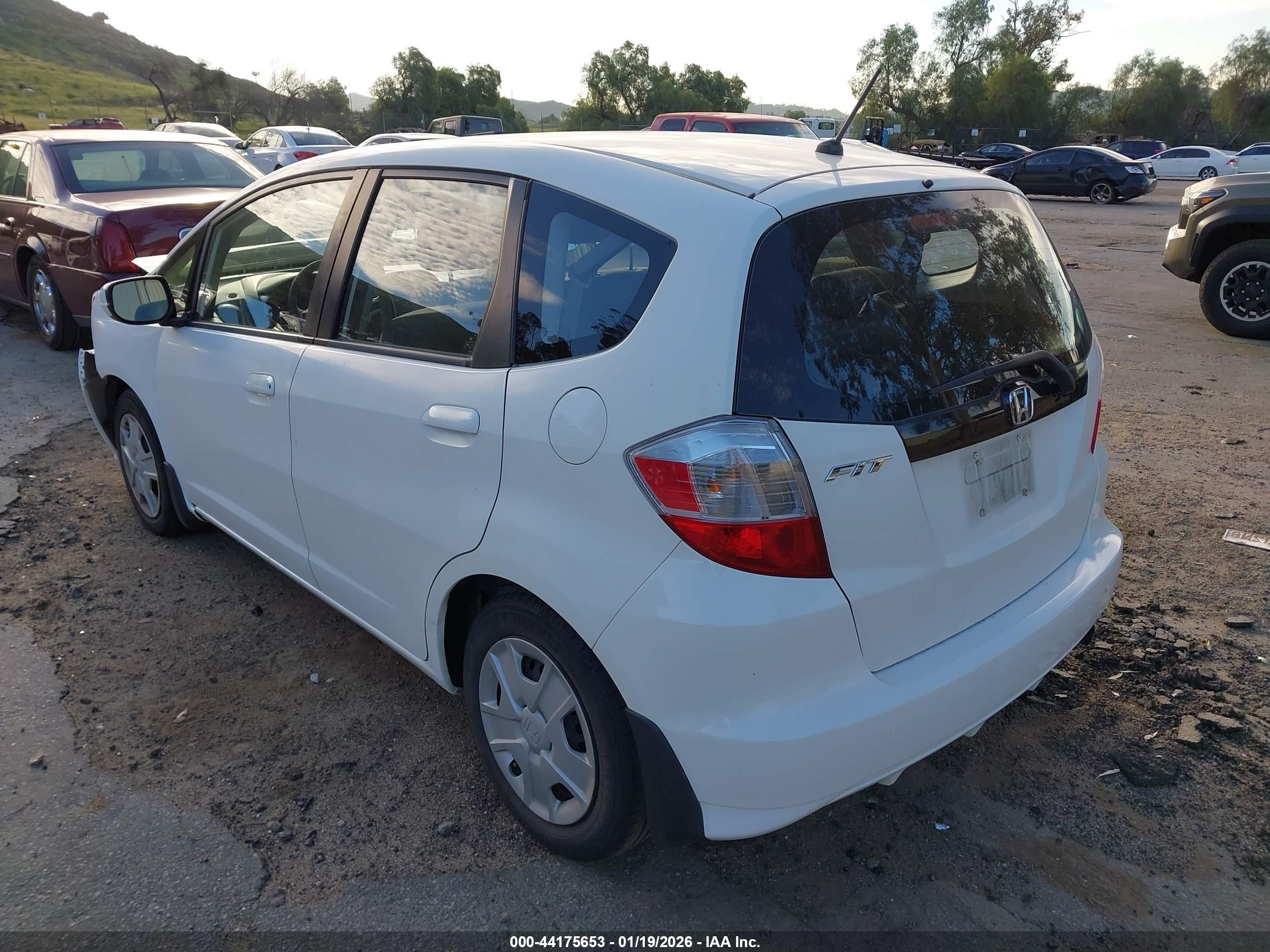 HONDA FIT image 3