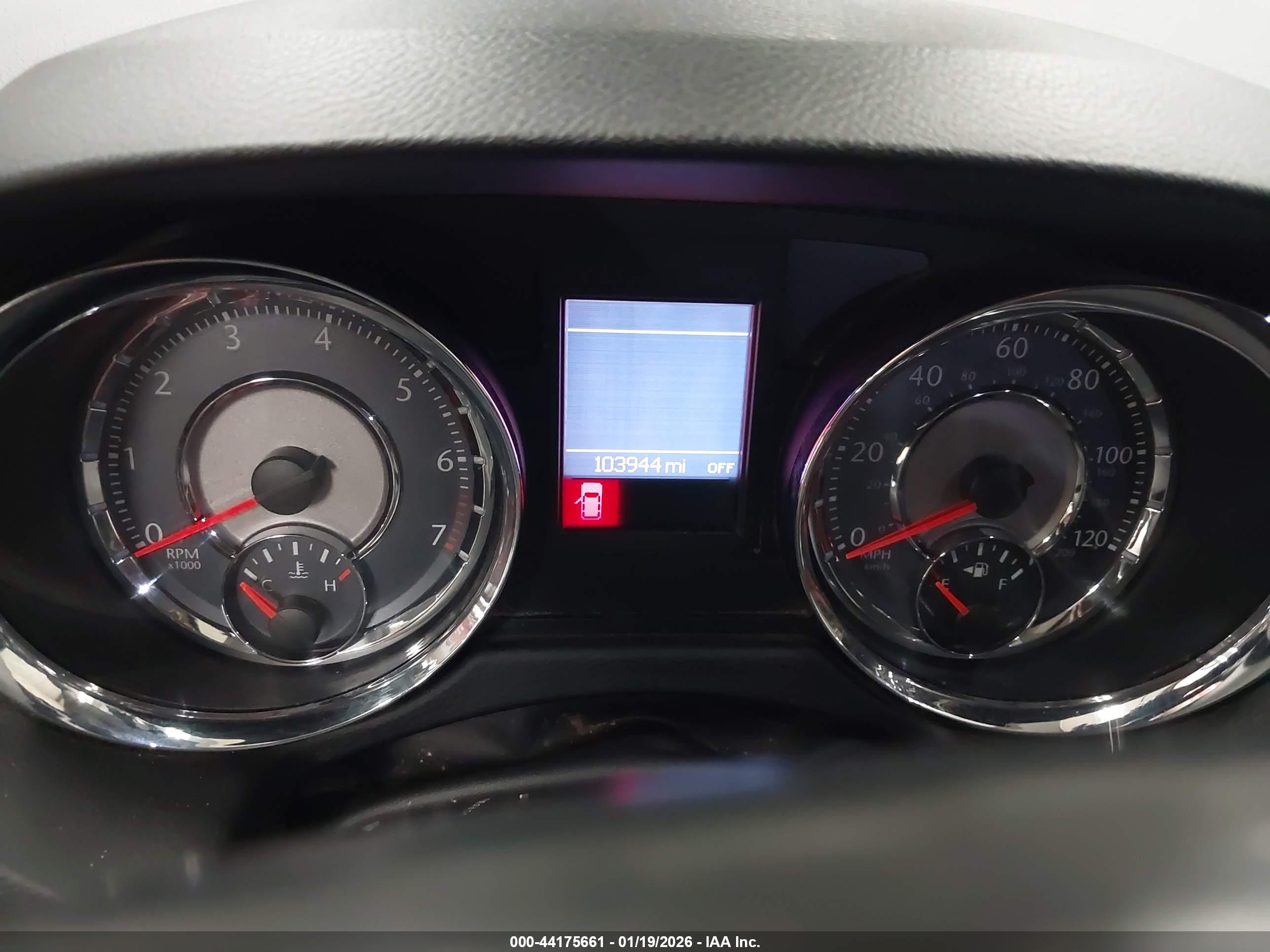 CHRYSLER TOWN image 7